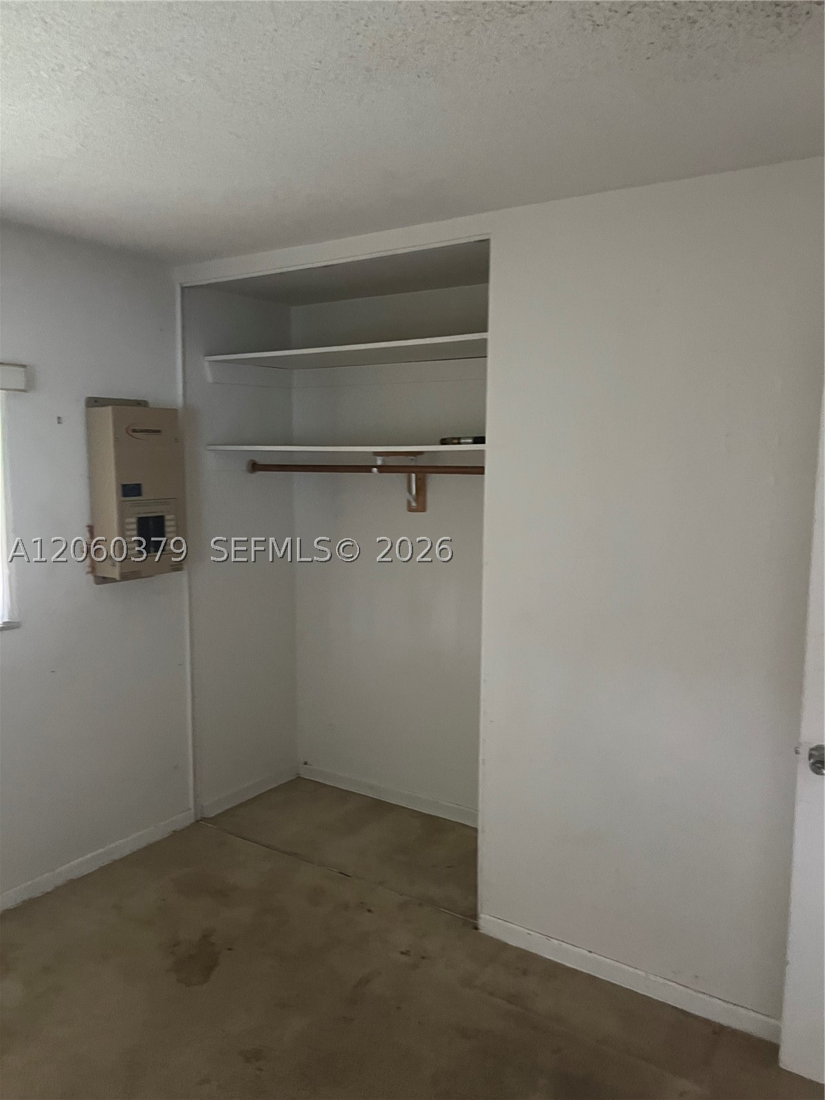 3700 NW 25th St, Lauderdale Lakes FL 33311
