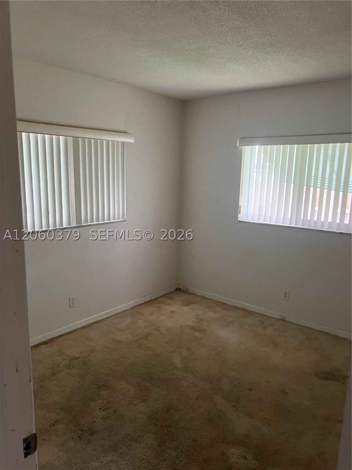 3700 NW 25th St, Lauderdale Lakes FL 33311