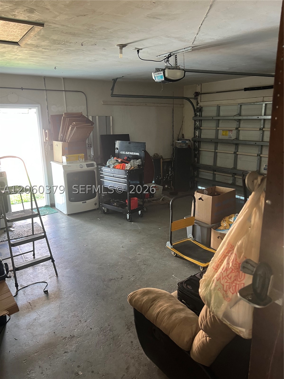 3700 NW 25th St, Lauderdale Lakes FL 33311