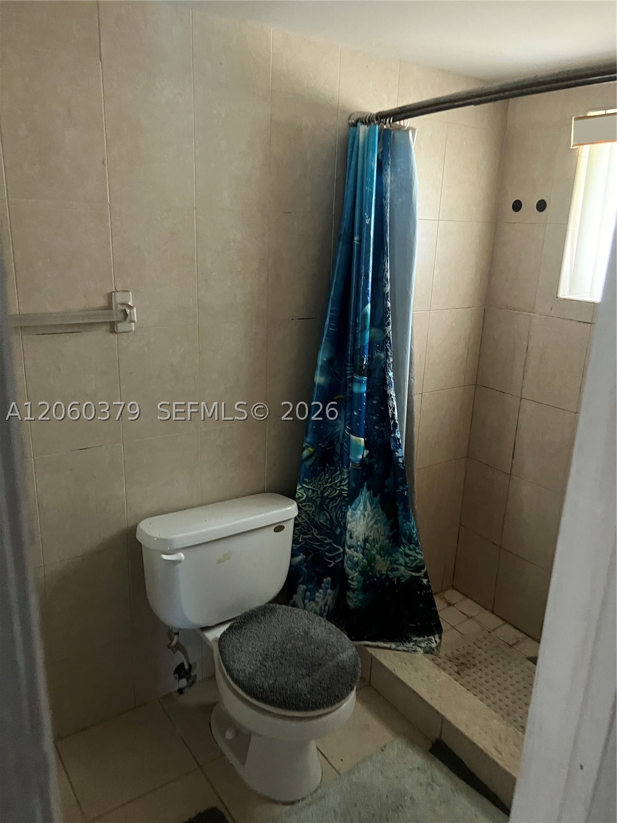 3700 NW 25th St, Lauderdale Lakes FL 33311