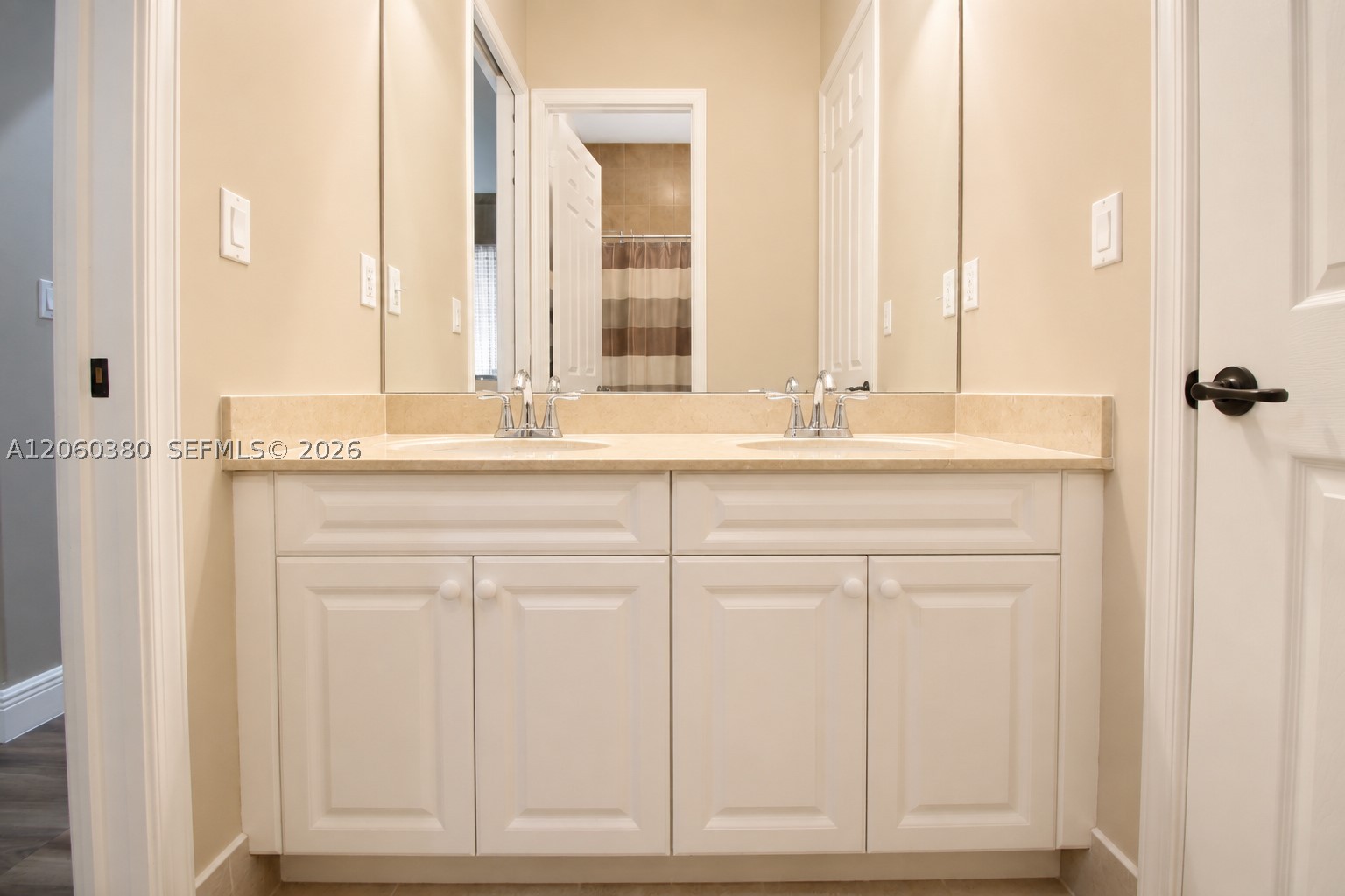 8514 NW 37th Ct, Cooper City FL 33024