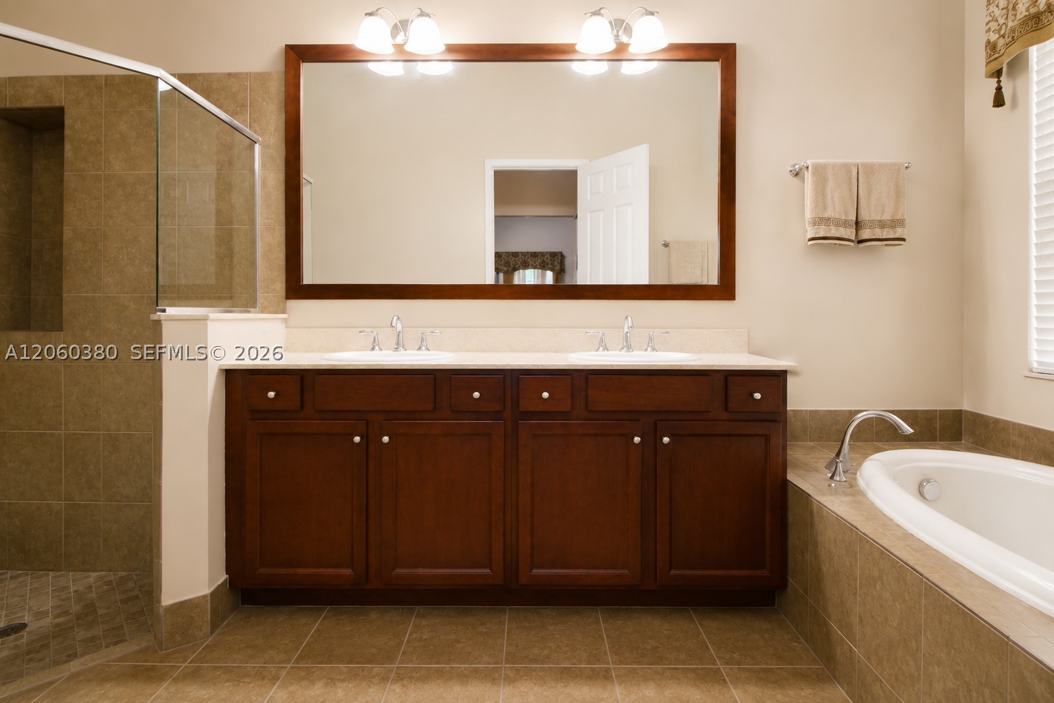 8514 NW 37th Ct, Cooper City FL 33024