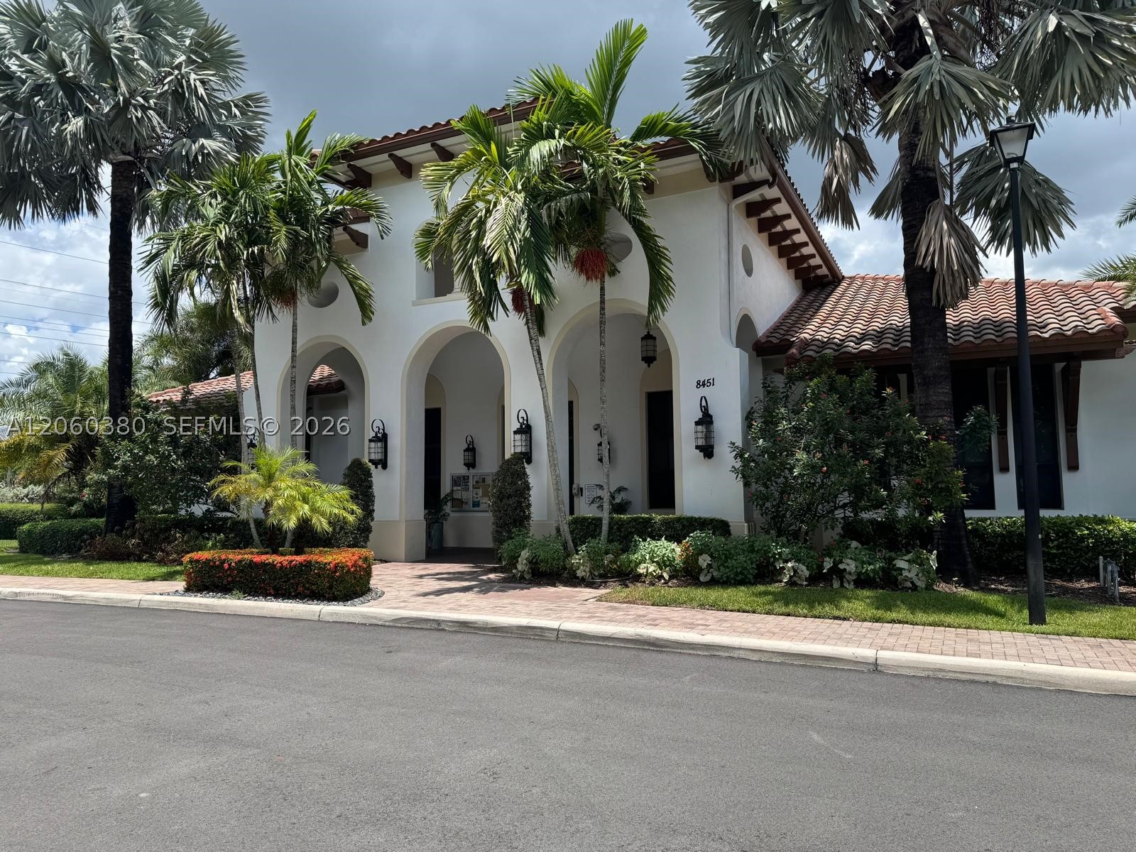 8514 NW 37th Ct, Cooper City FL 33024