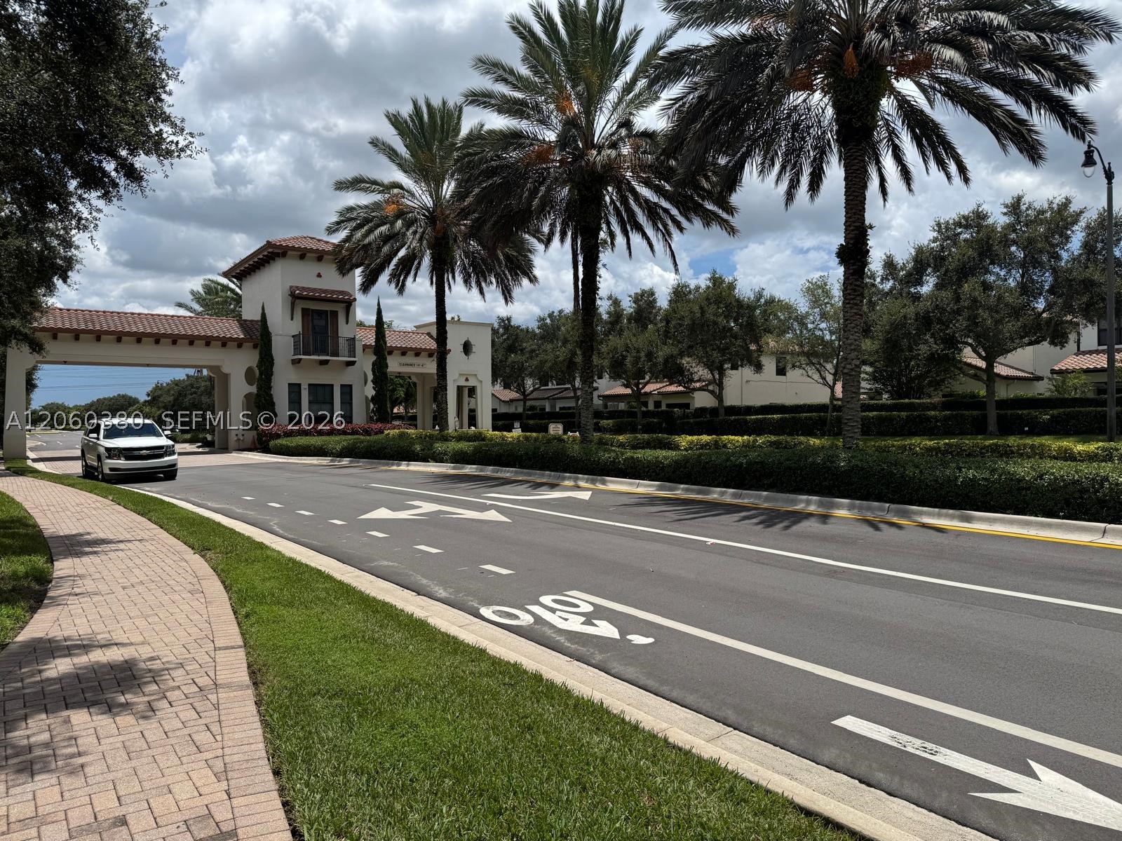 8514 NW 37th Ct, Cooper City FL 33024