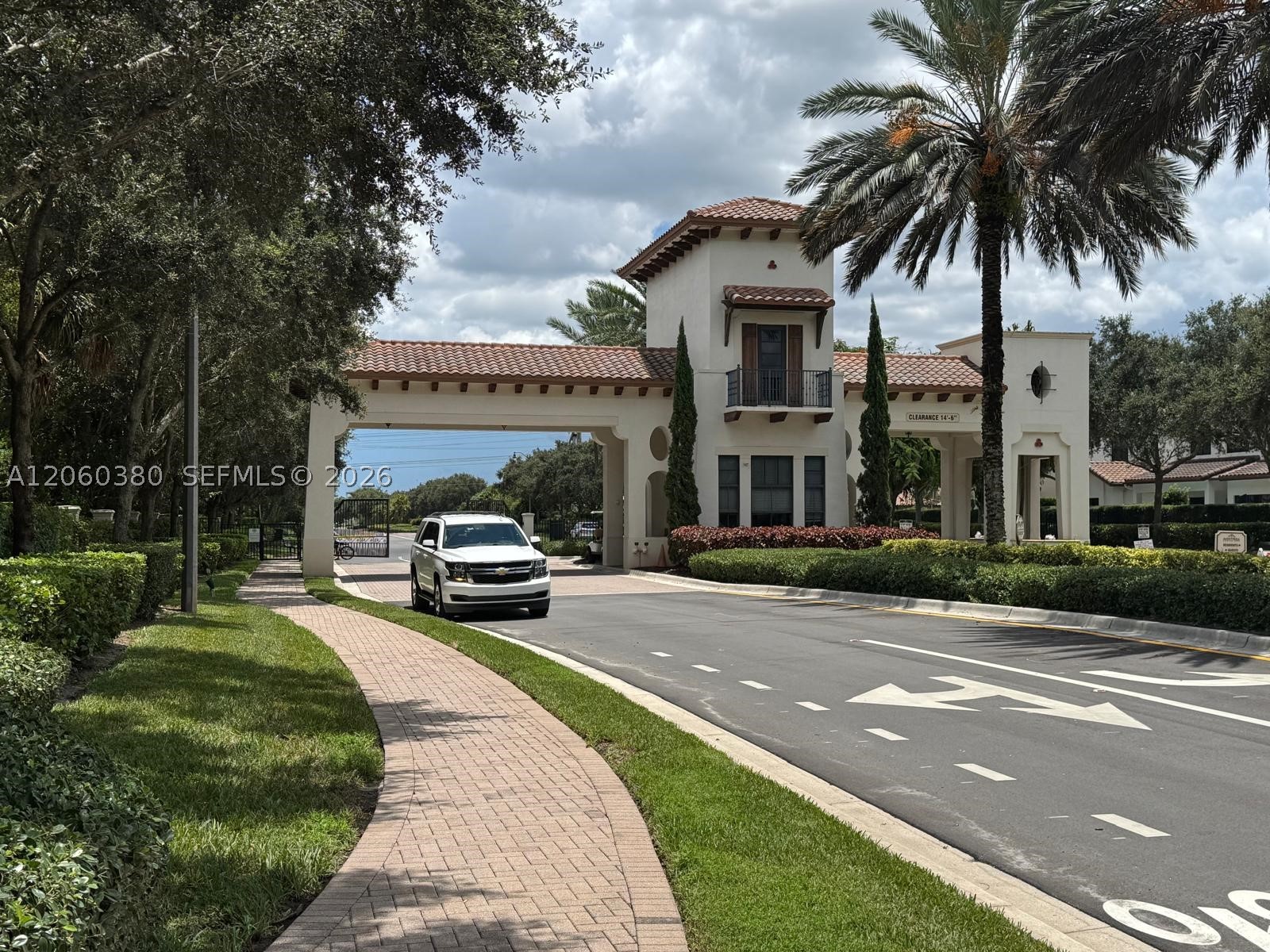 8514 NW 37th Ct, Cooper City FL 33024