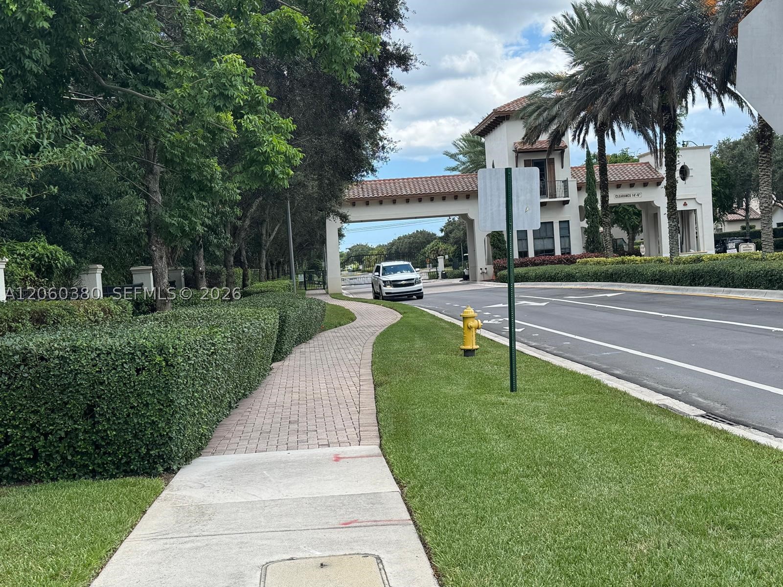 8514 NW 37th Ct, Cooper City FL 33024