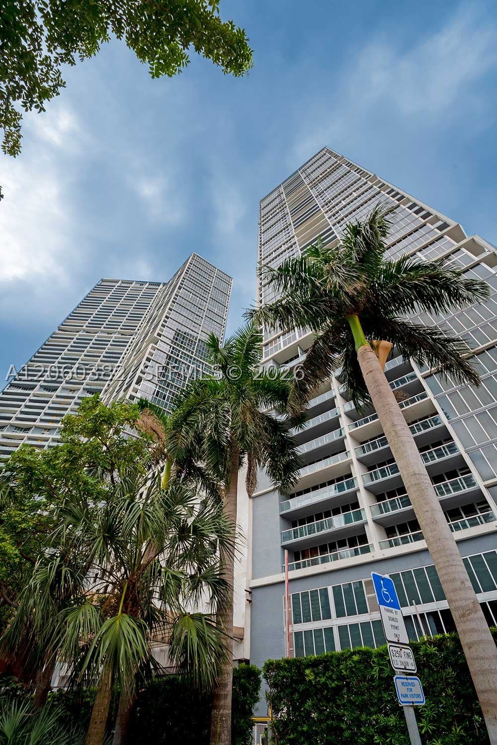 485 Brickell Ave #2706, Miami FL 33131