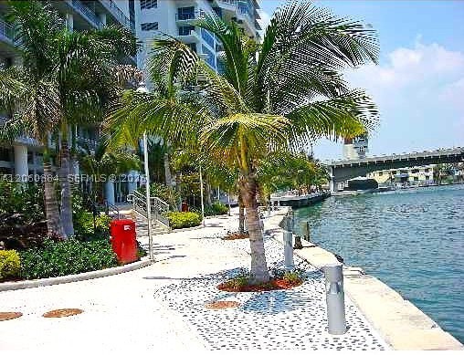 690 SW 1st Ct #1923, Miami FL 33130