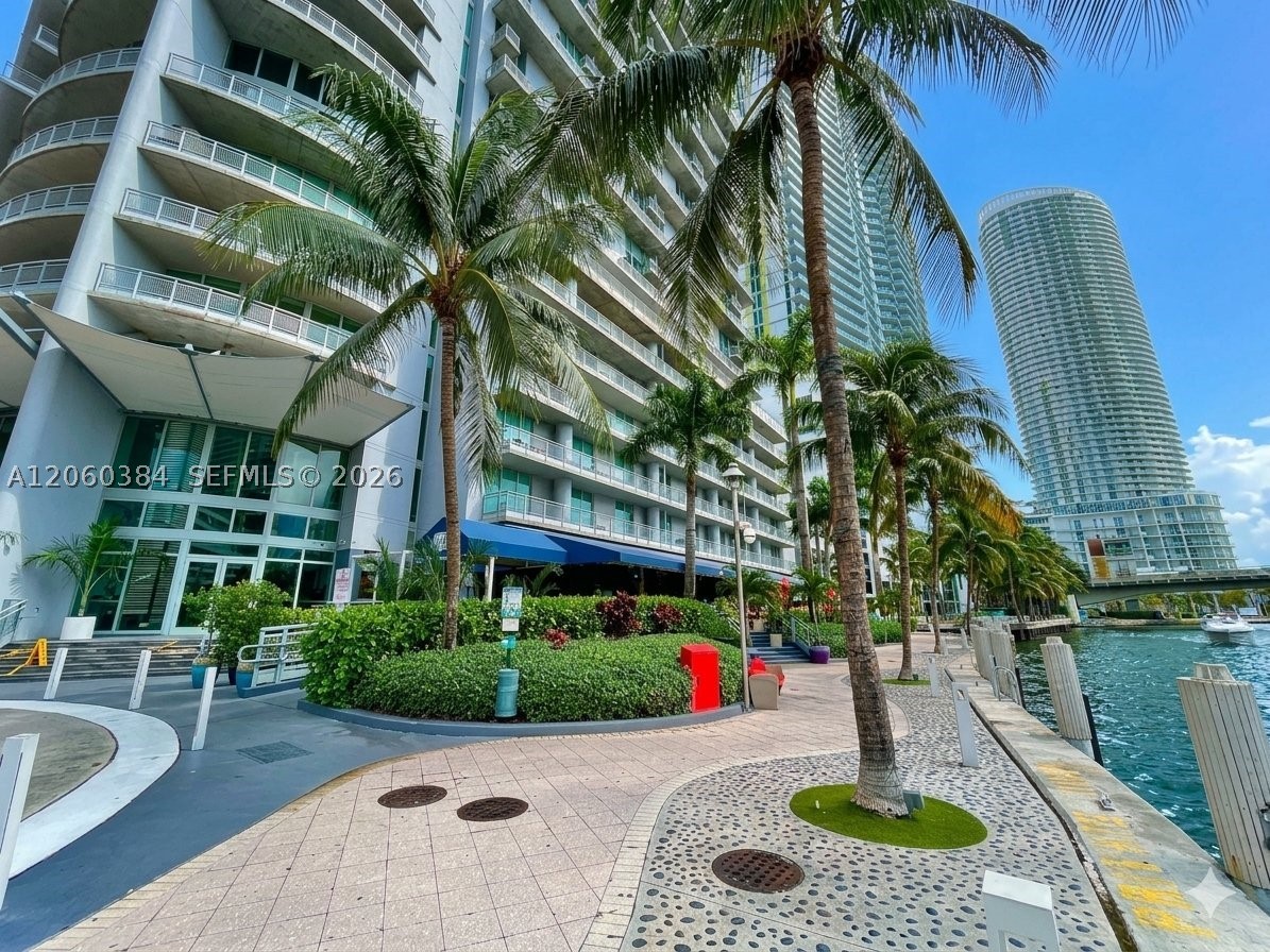 690 SW 1st Ct #1923, Miami FL 33130
