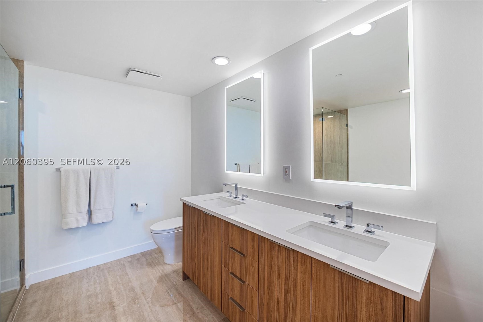 50 BISCAYNE BLVD #2706, Miami FL 33132