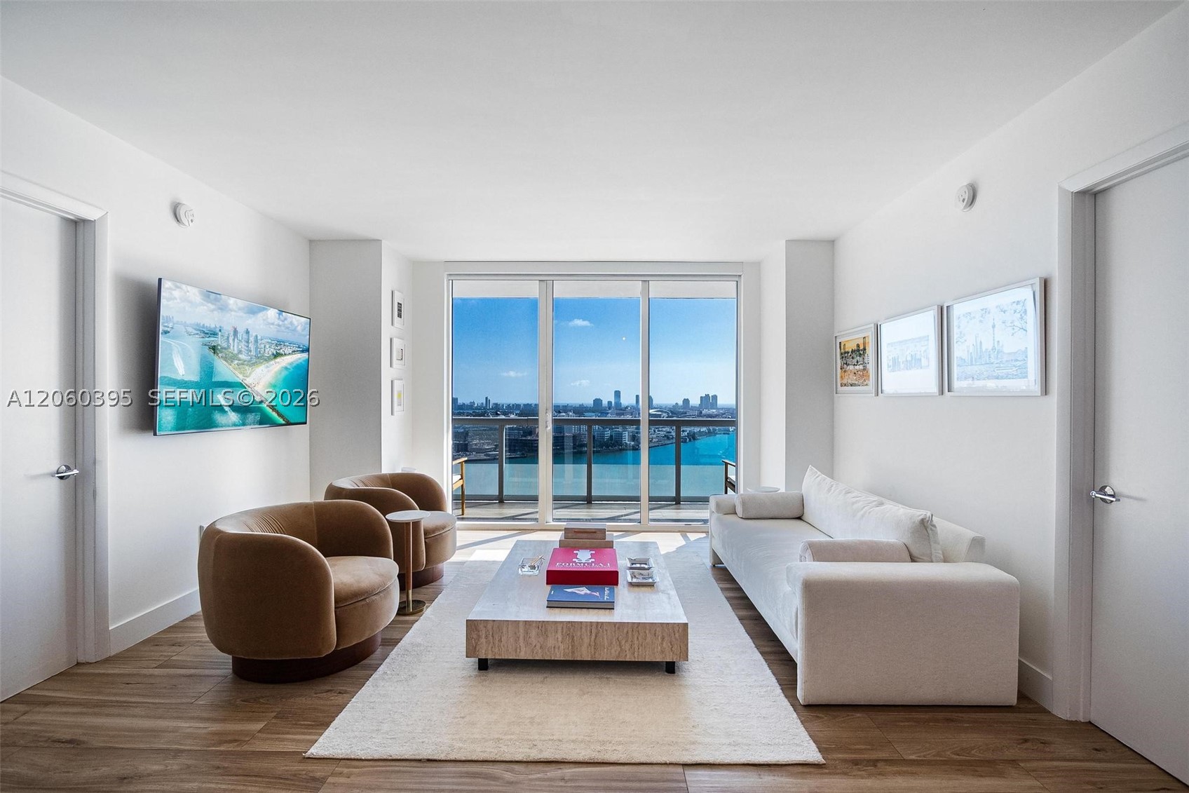 50 BISCAYNE BLVD #2706, Miami FL 33132