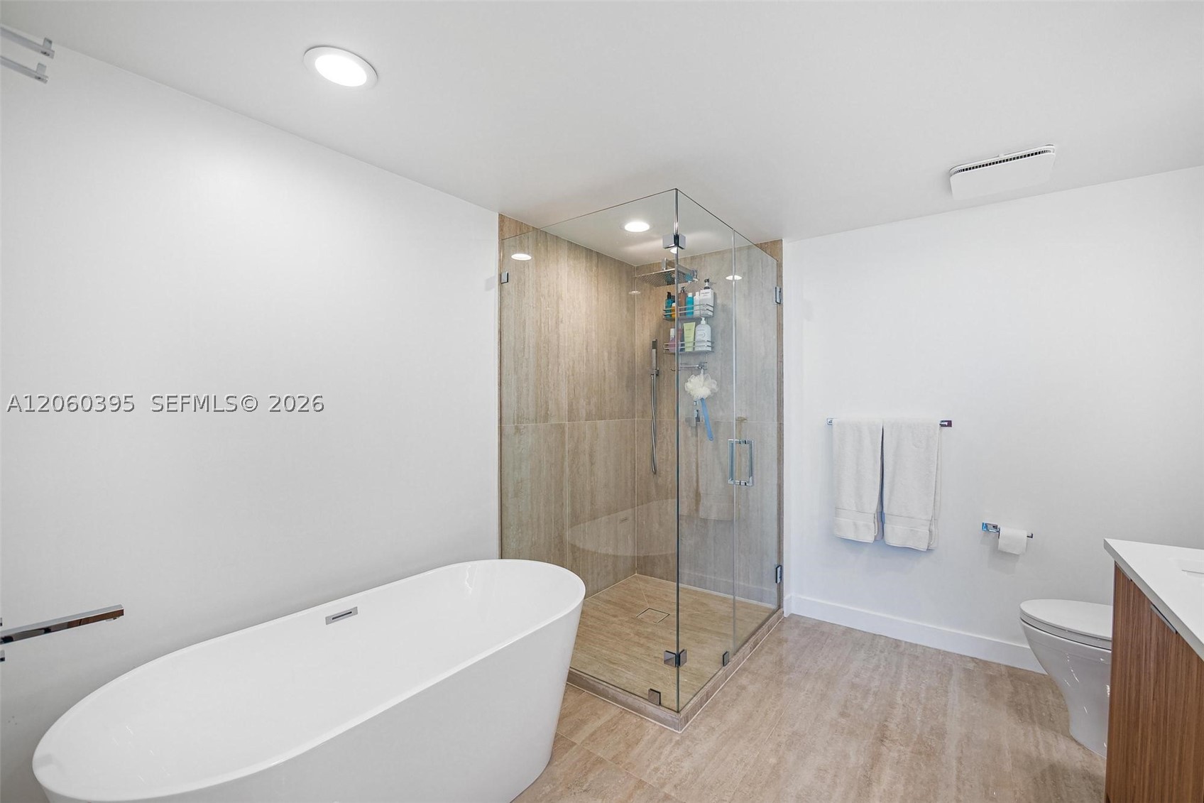 50 BISCAYNE BLVD #2706, Miami FL 33132