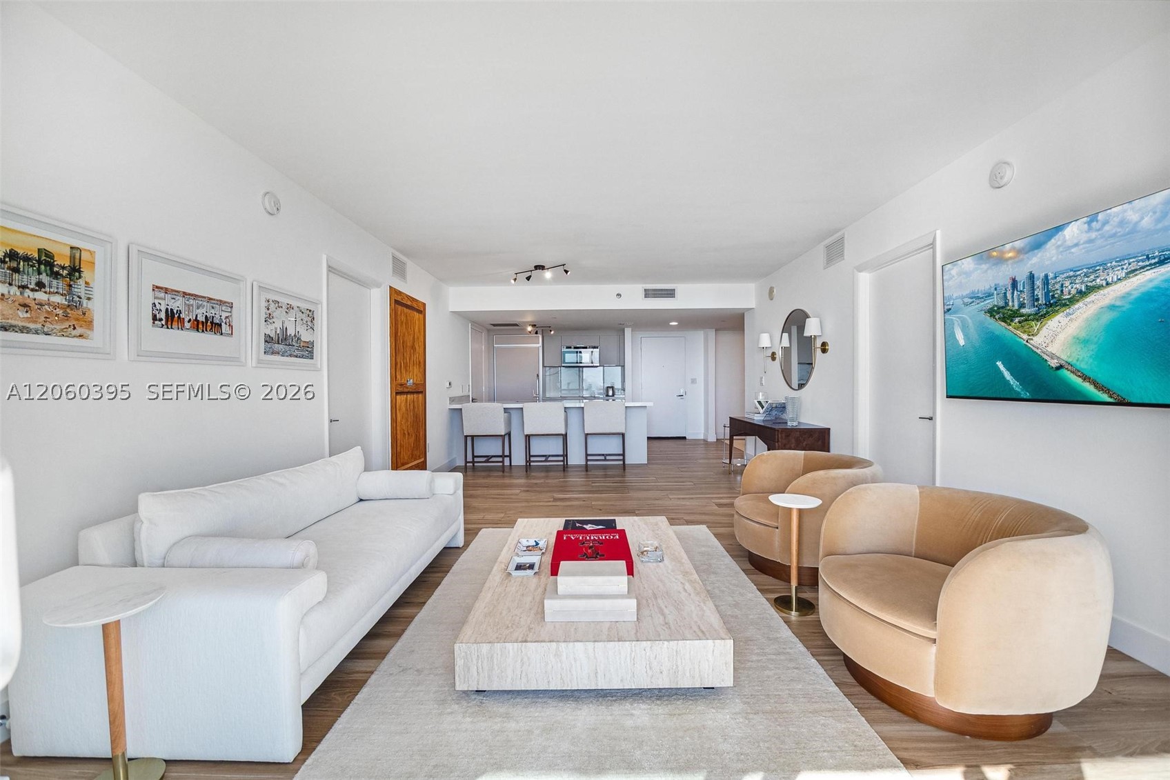 50 BISCAYNE BLVD #2706, Miami FL 33132