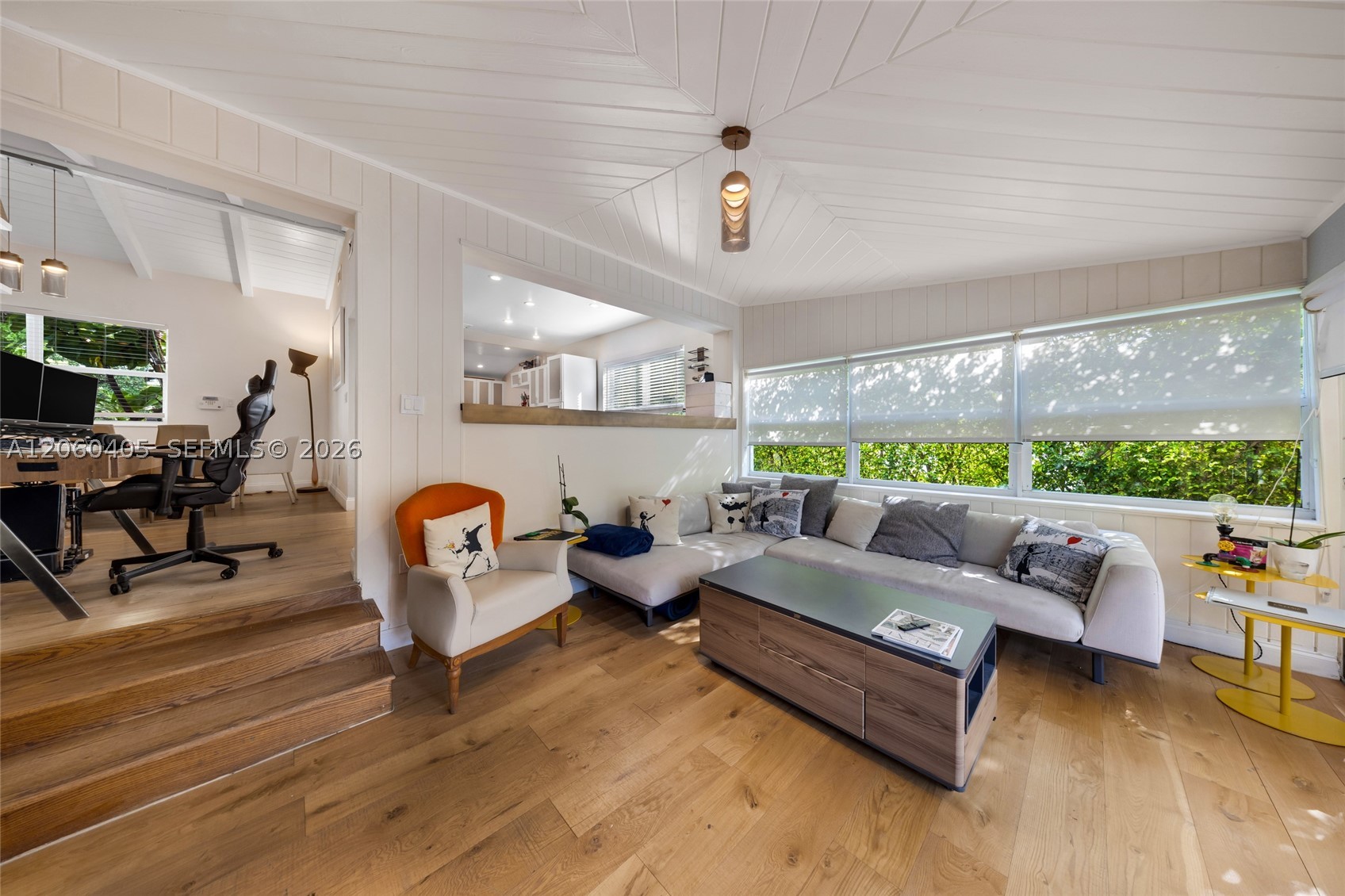 1324 Normandy Dr, Miami Beach FL 33141