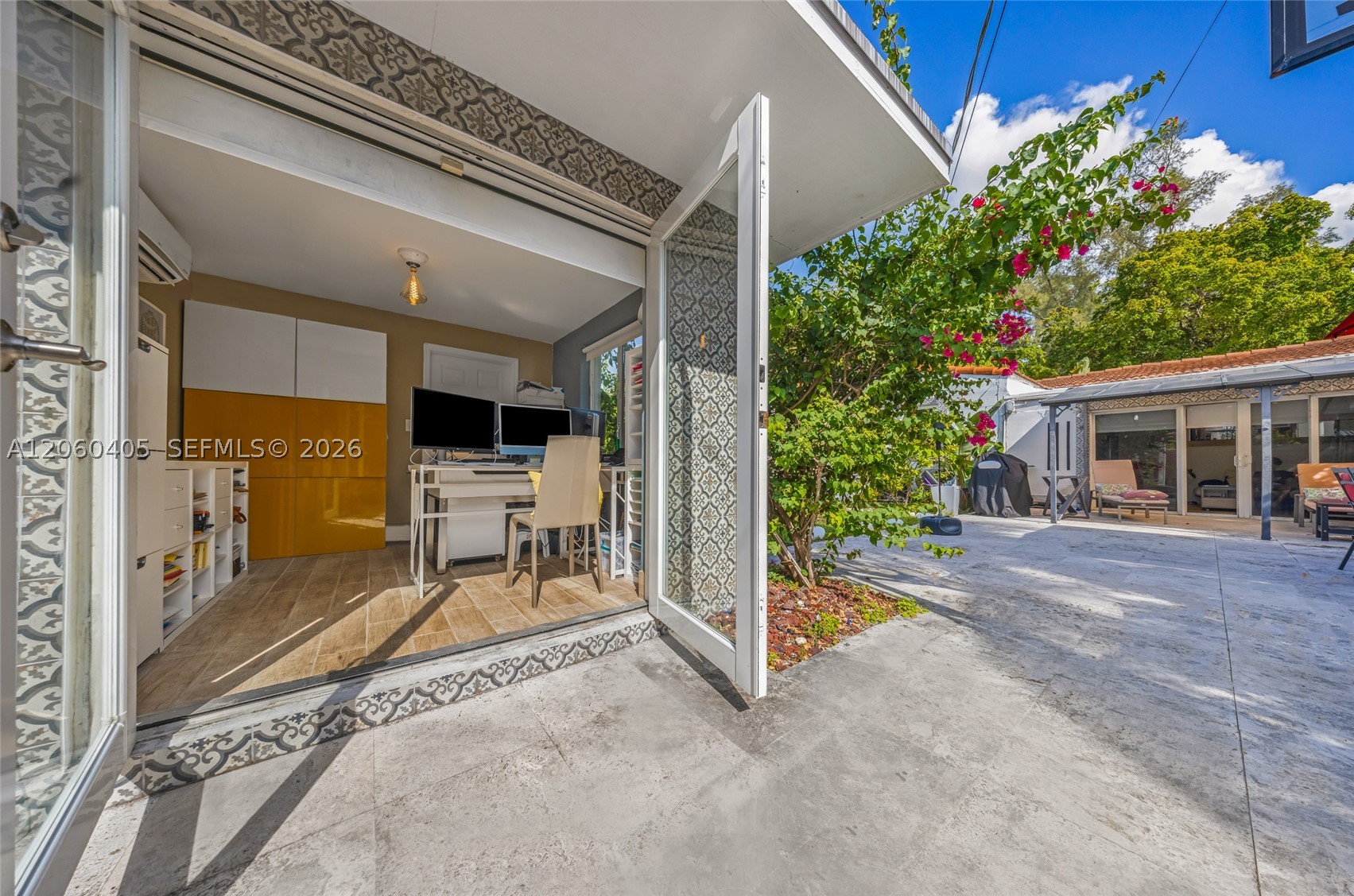1324 Normandy Dr, Miami Beach FL 33141