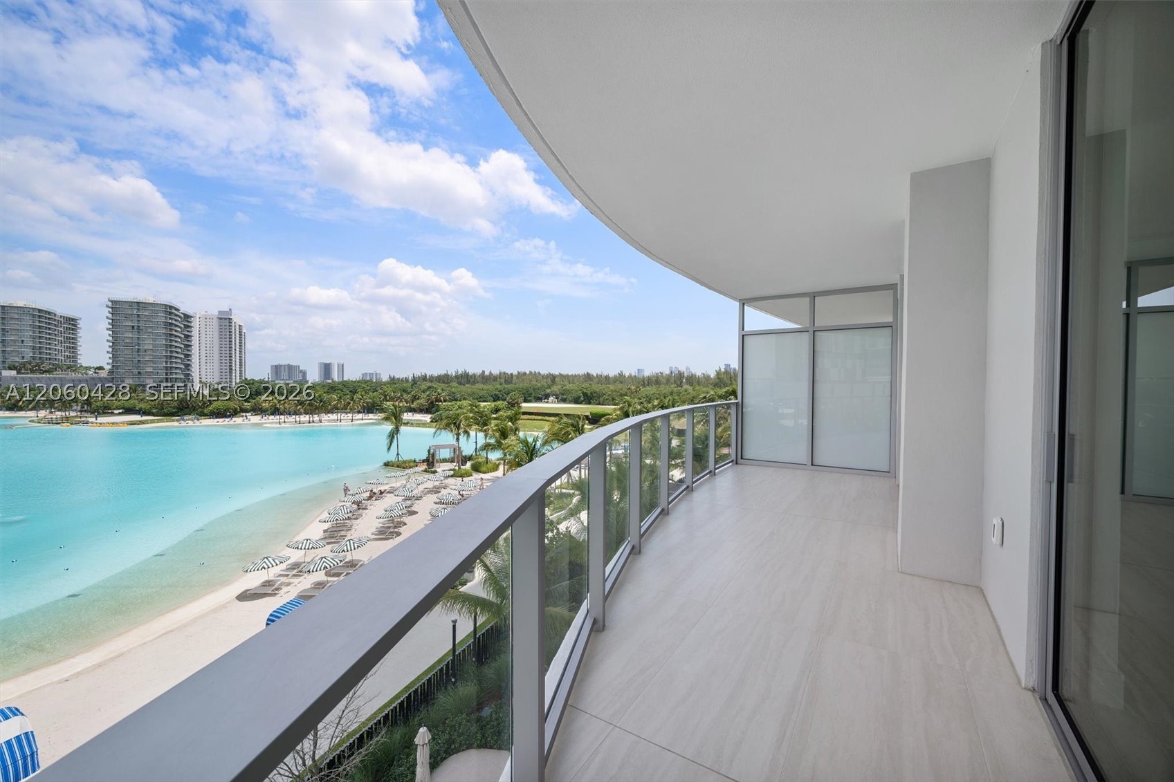 2411 Laguna Circle #306, Miami FL 33181