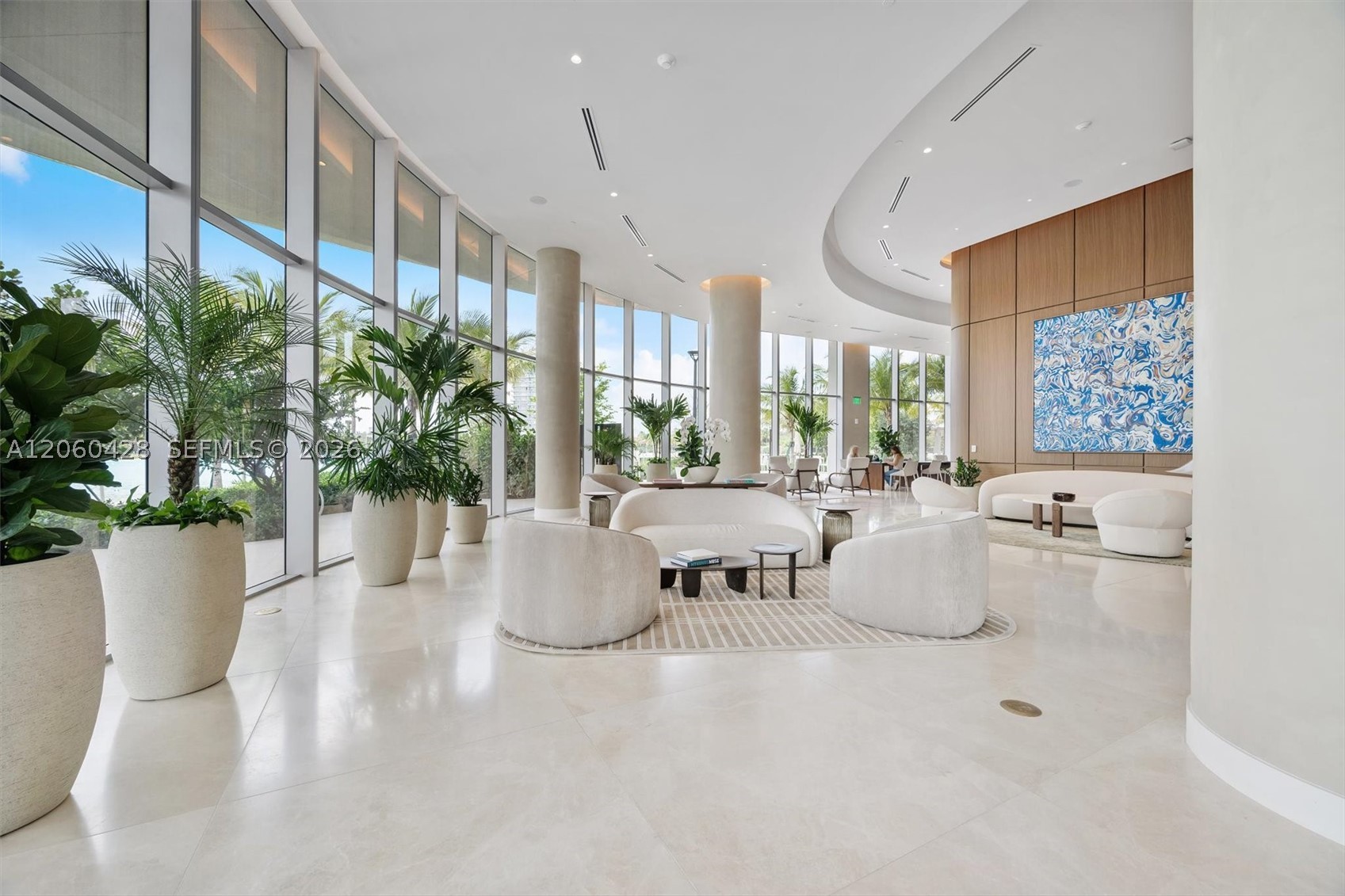2411 Laguna Circle #306, Miami FL 33181