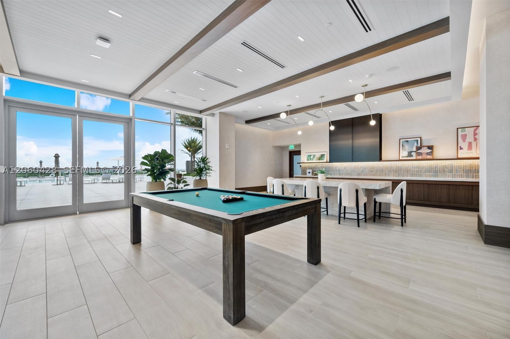 2411 Laguna Circle #306, Miami FL 33181