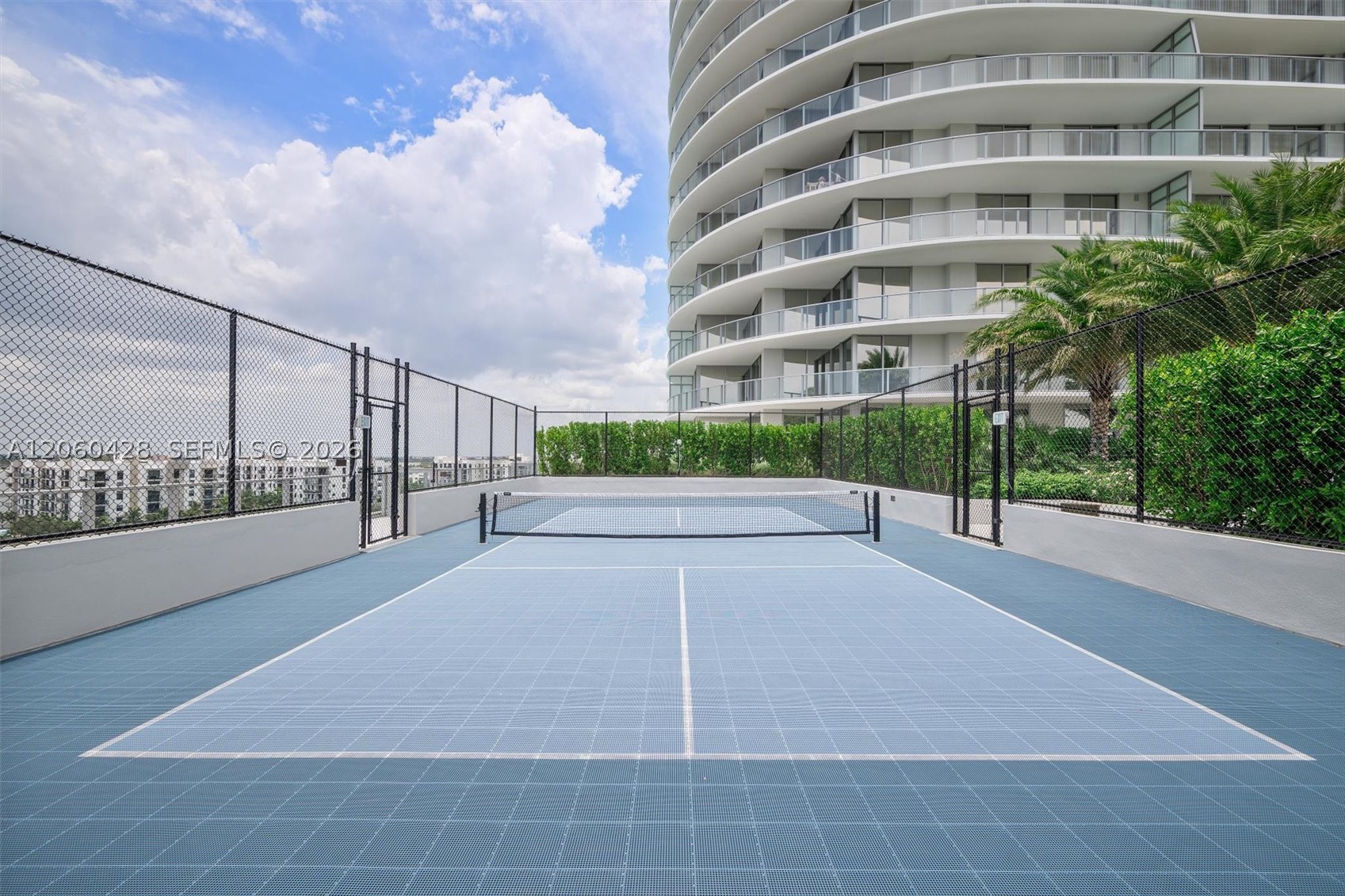 2411 Laguna Circle #306, Miami FL 33181