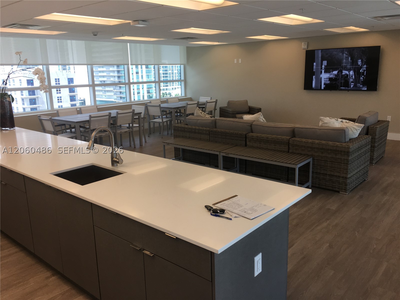 321 NE 26th St #609, Miami FL 33137