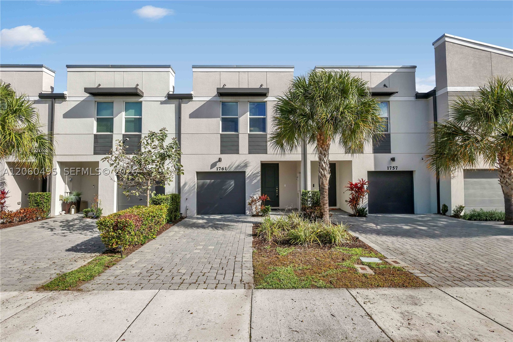 1761 Lindley St, West Palm Beach FL 33407