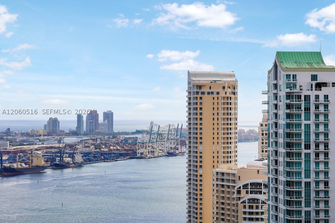 200 Biscayne Boulevard Way #4006, Miami FL 33131