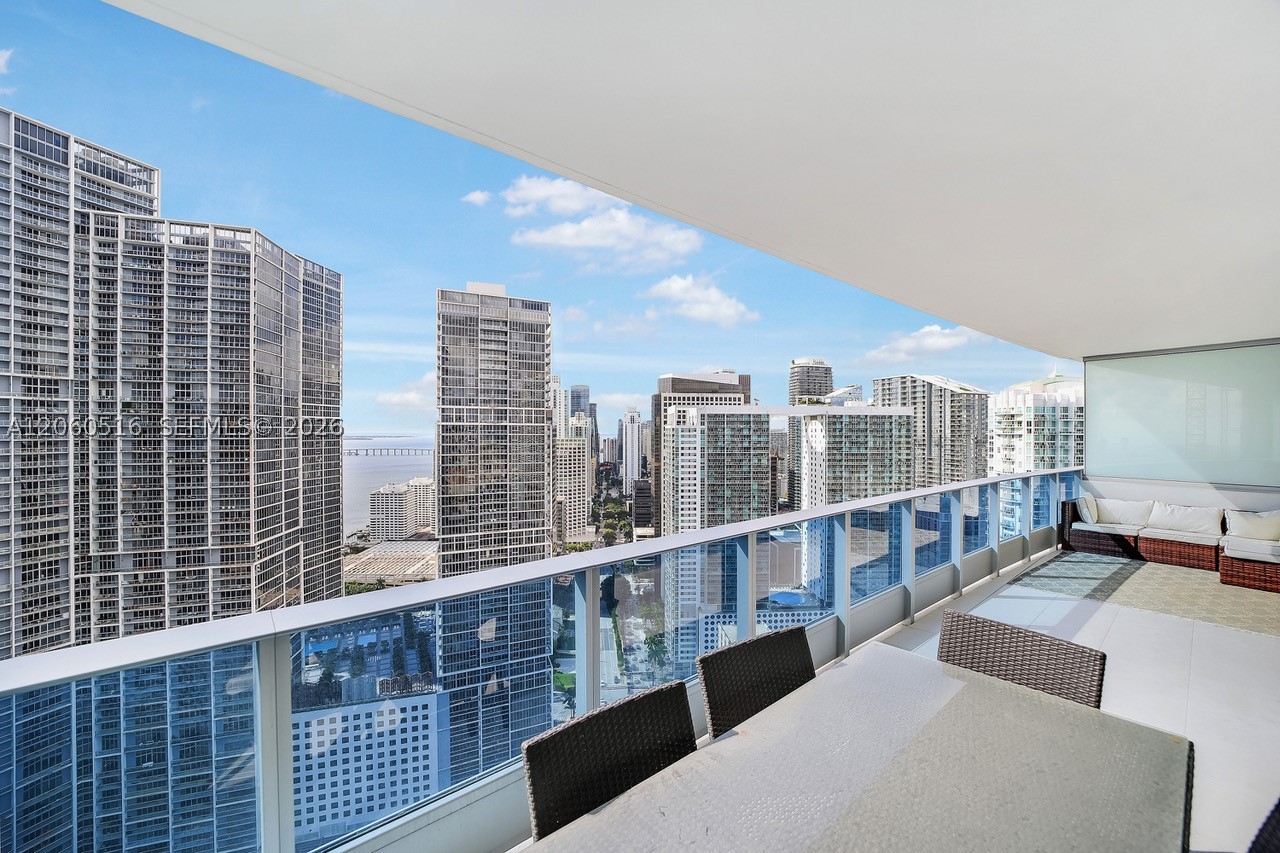 200 Biscayne Boulevard Way #4006, Miami FL 33131