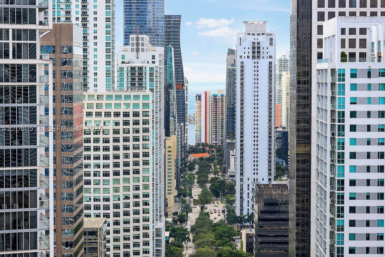 200 Biscayne Boulevard Way #4006, Miami FL 33131