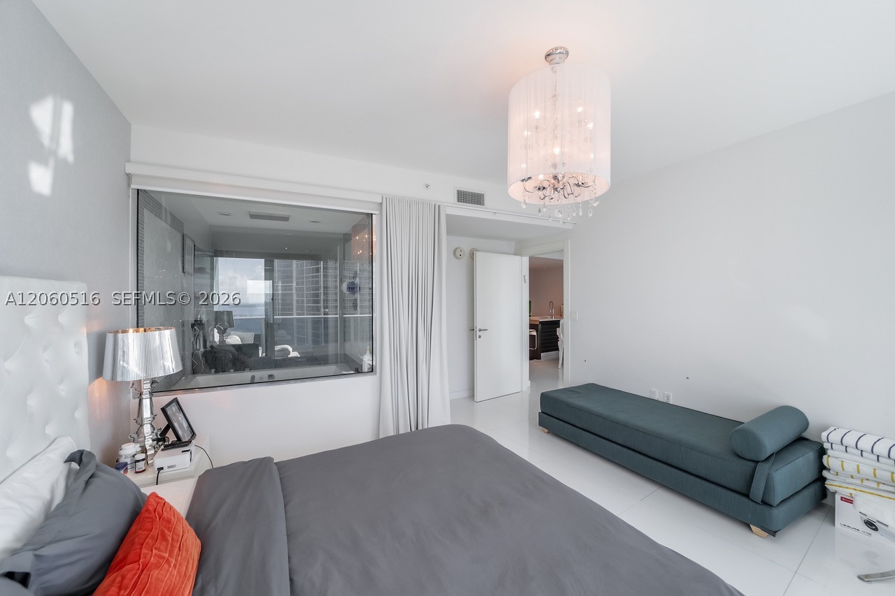 200 Biscayne Boulevard Way #4006, Miami FL 33131
