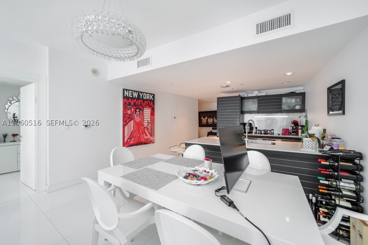200 Biscayne Boulevard Way #4006, Miami FL 33131
