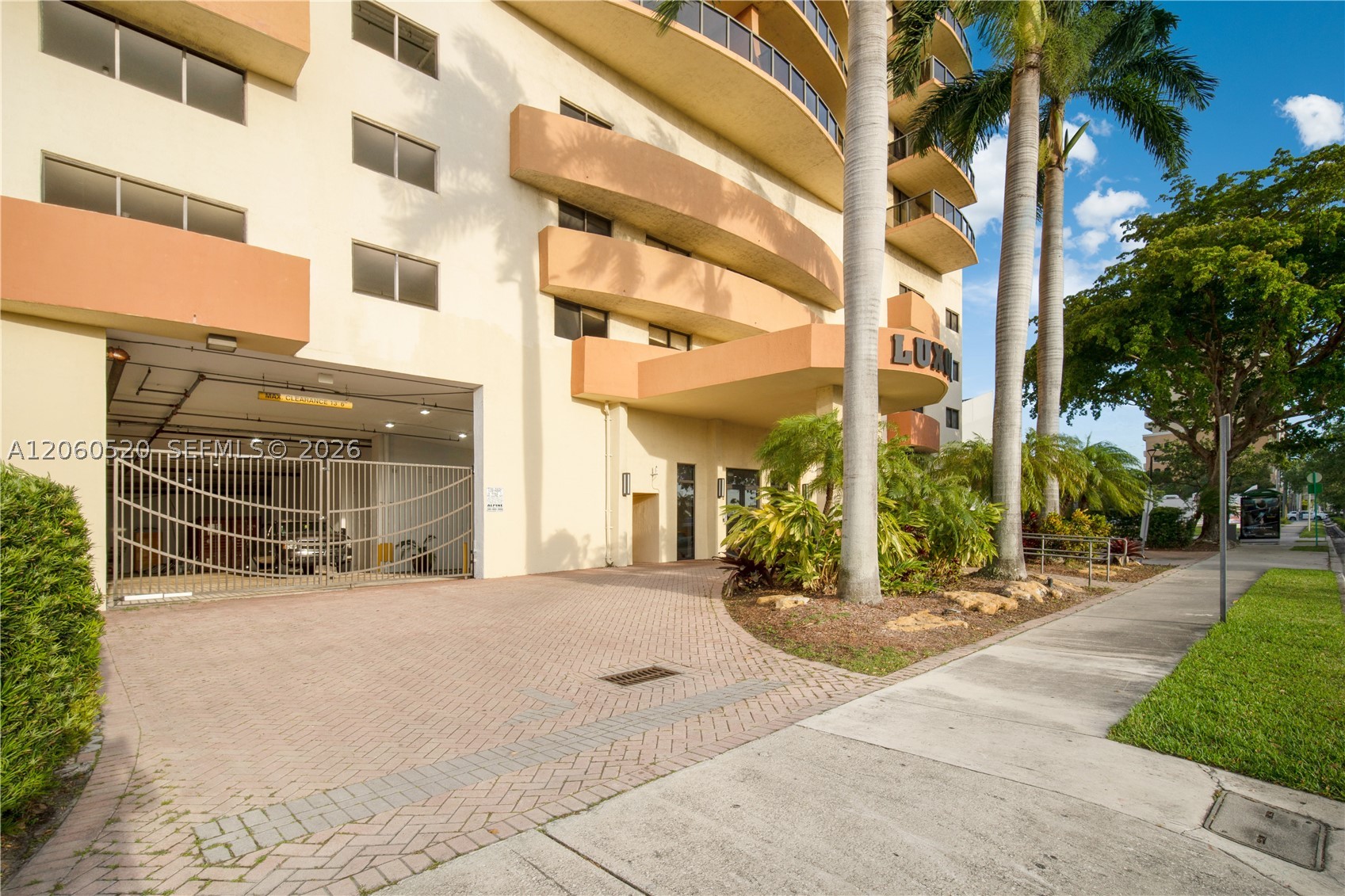 2301 SW 27th Ave #1204, Miami FL 33145