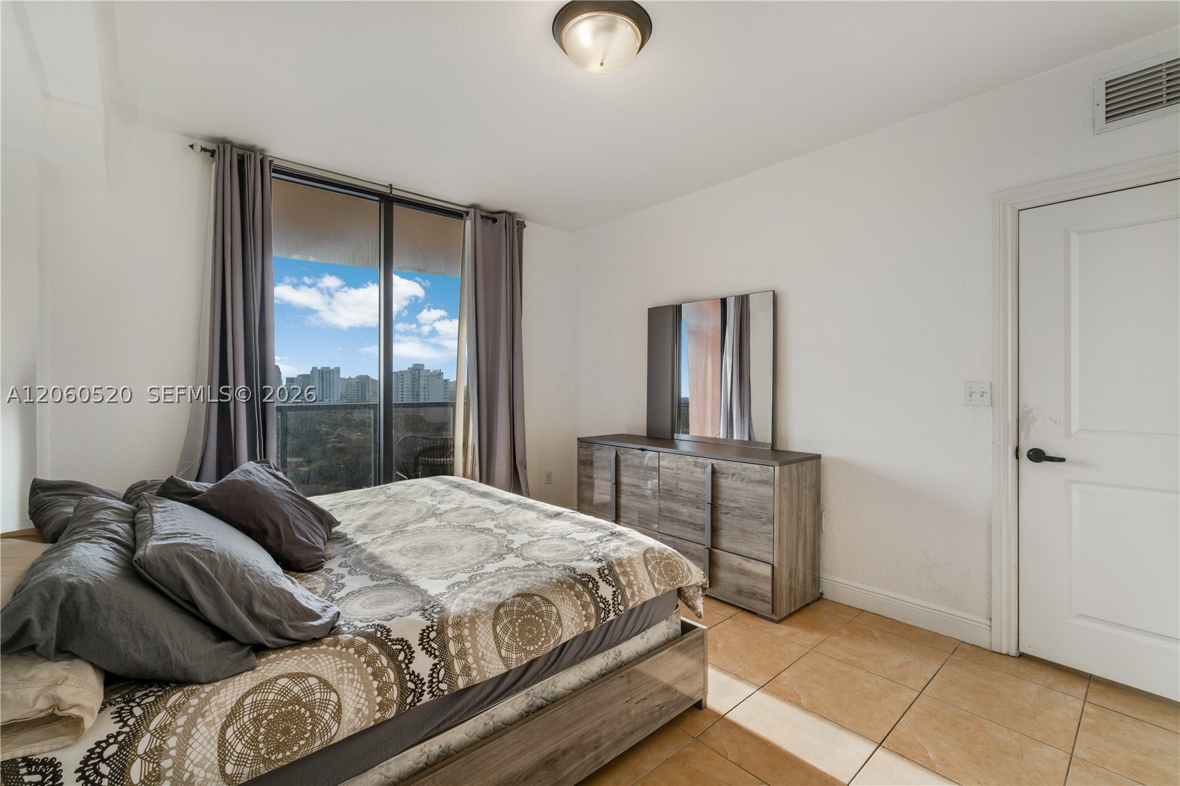 2301 SW 27th Ave #1204, Miami FL 33145