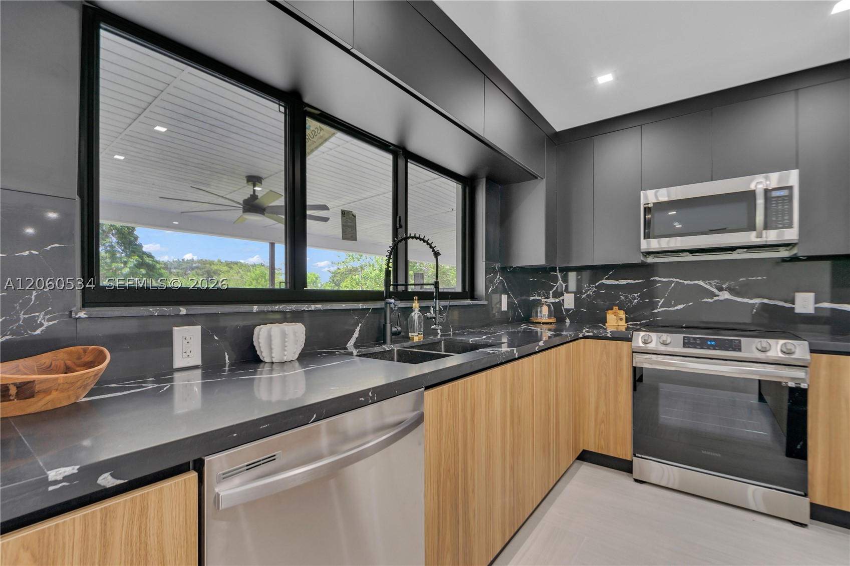 17680 SW 54th St #., Southwest Ranches FL 33331