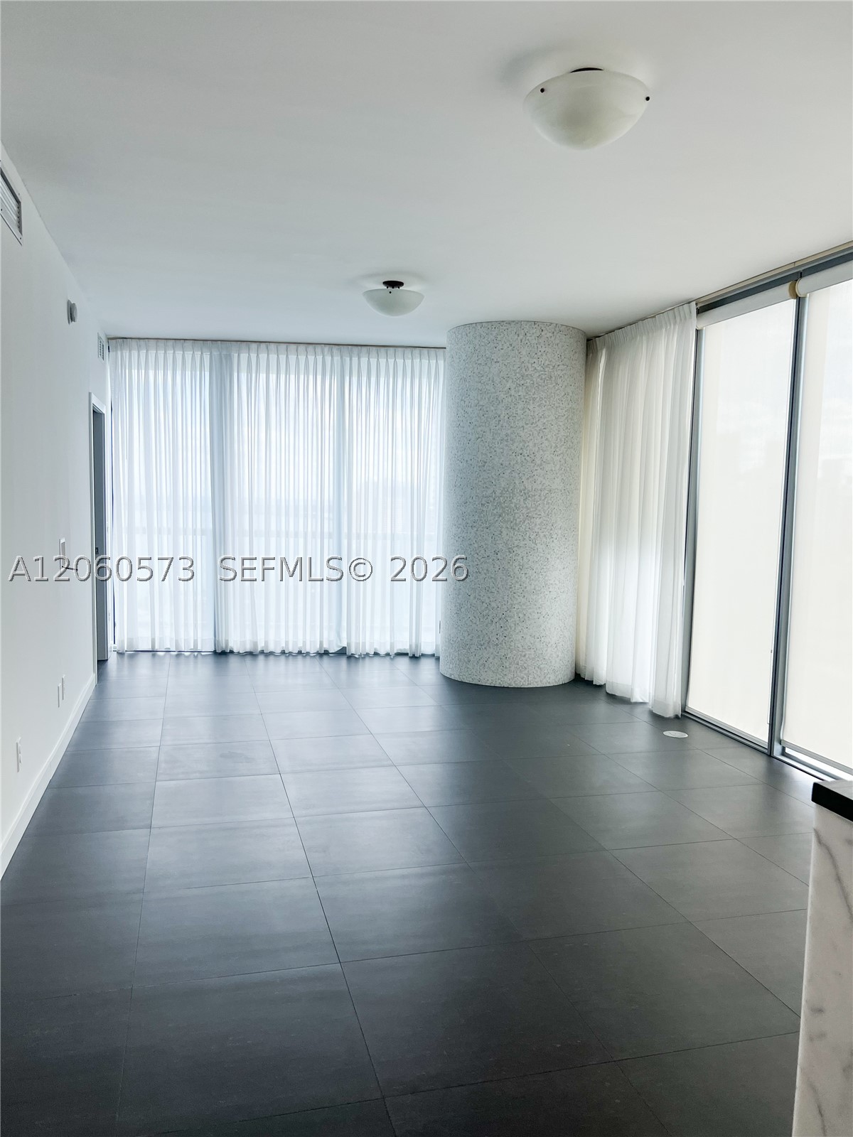 888 Biscayne Blvd #3701, Miami FL 33132