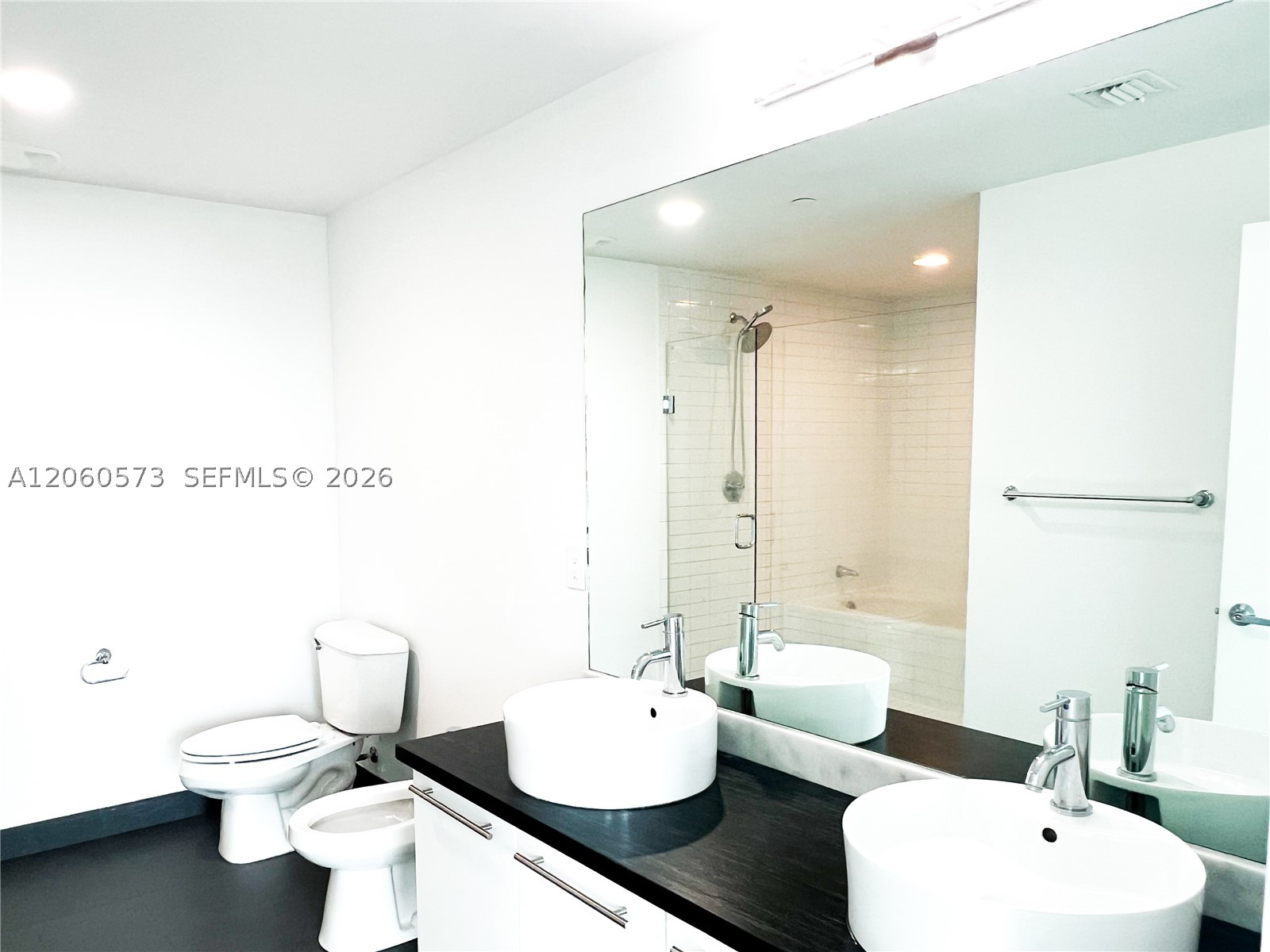 888 Biscayne Blvd #3701, Miami FL 33132