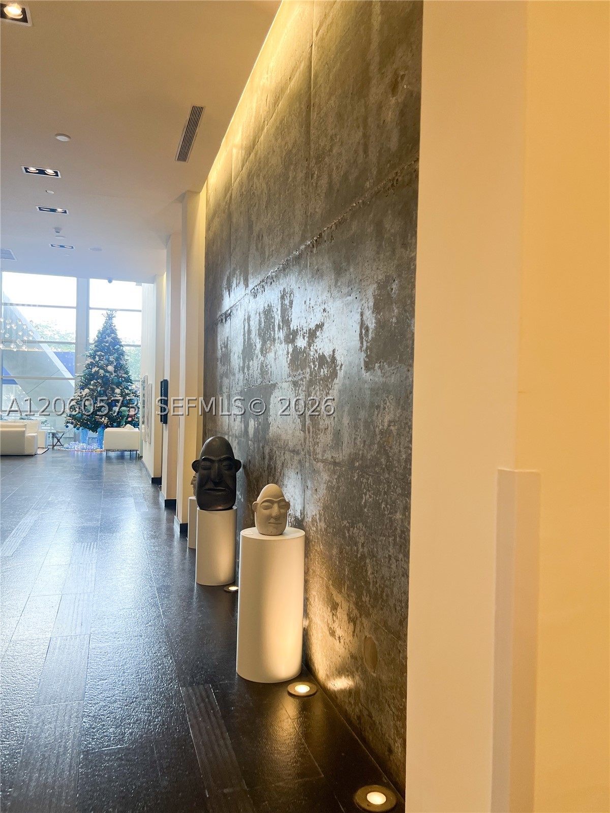 888 Biscayne Blvd #3701, Miami FL 33132