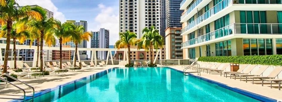 79 SW 12th St #2302-S, Miami FL 33130