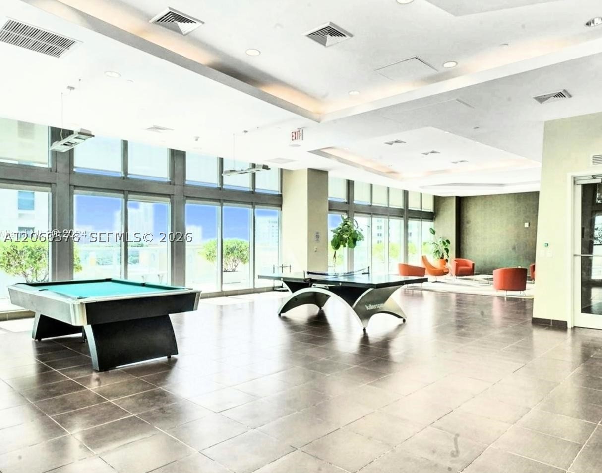 79 SW 12th St #2302-S, Miami FL 33130