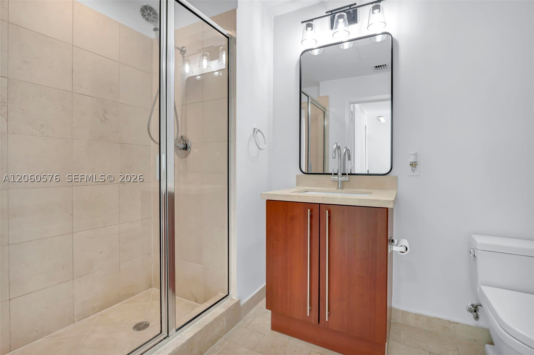 79 SW 12th St #2302-S, Miami FL 33130