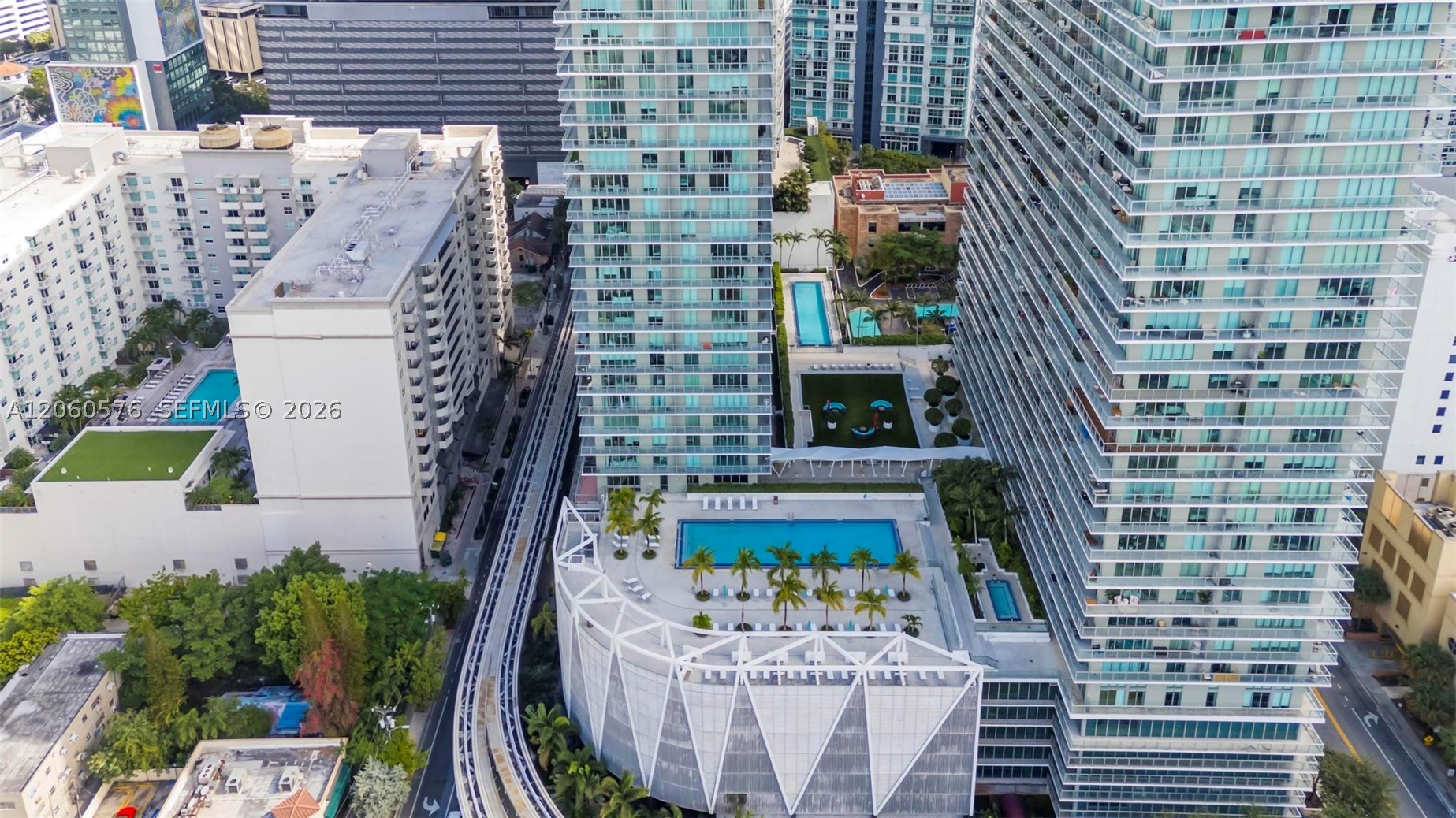 79 SW 12th St #2302-S, Miami FL 33130