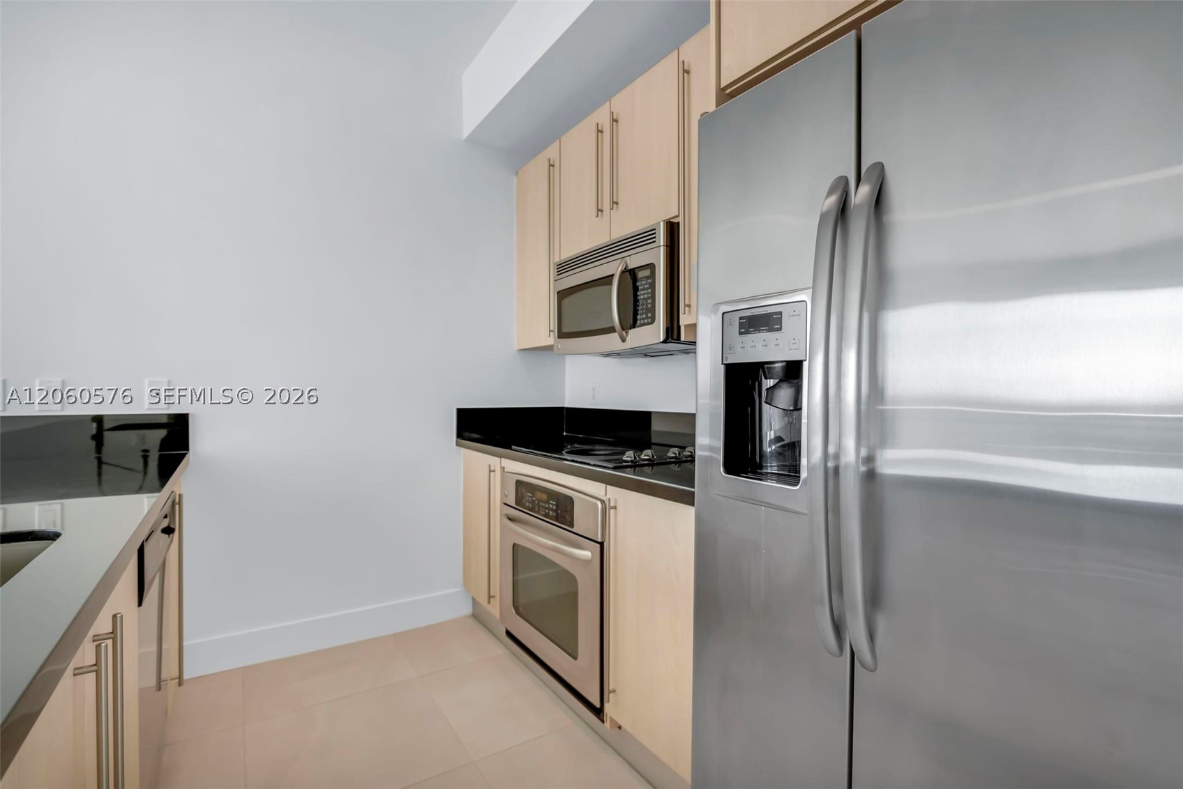 79 SW 12th St #2302-S, Miami FL 33130