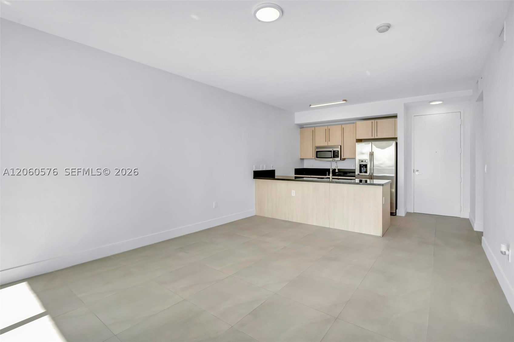 79 SW 12th St #2302-S, Miami FL 33130