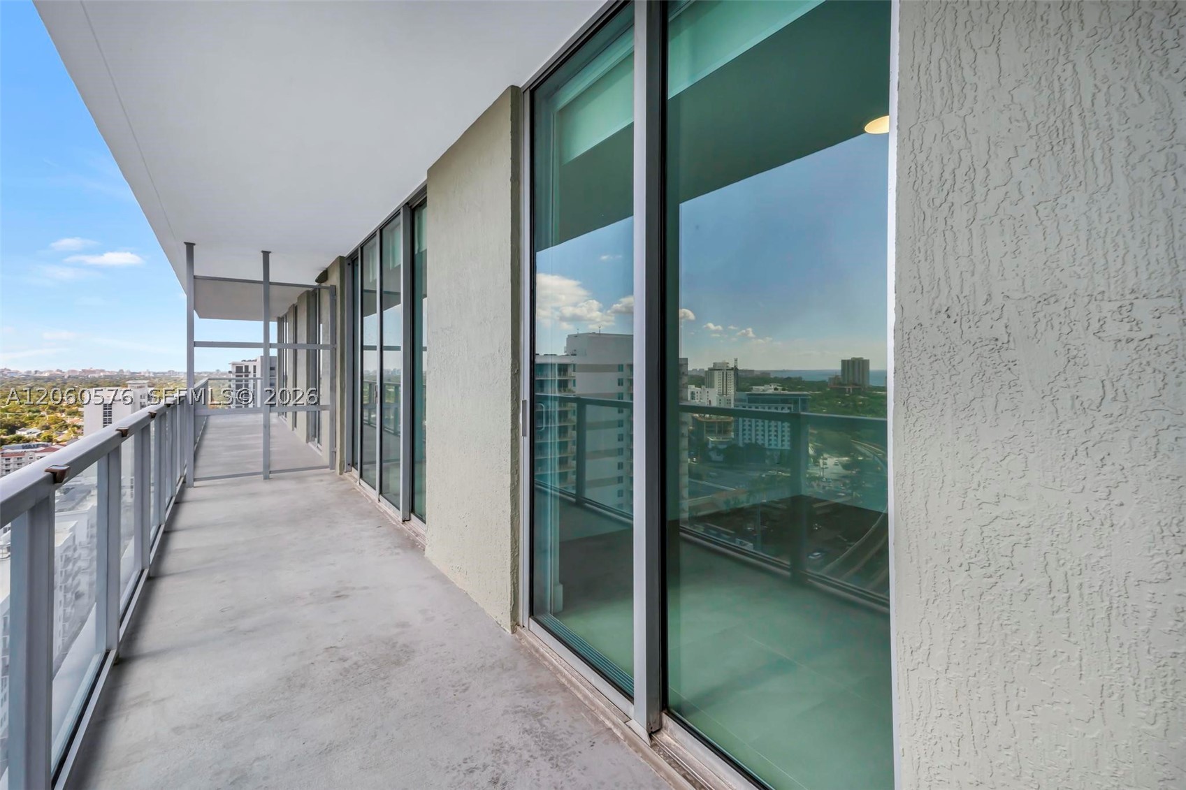 79 SW 12th St #2302-S, Miami FL 33130