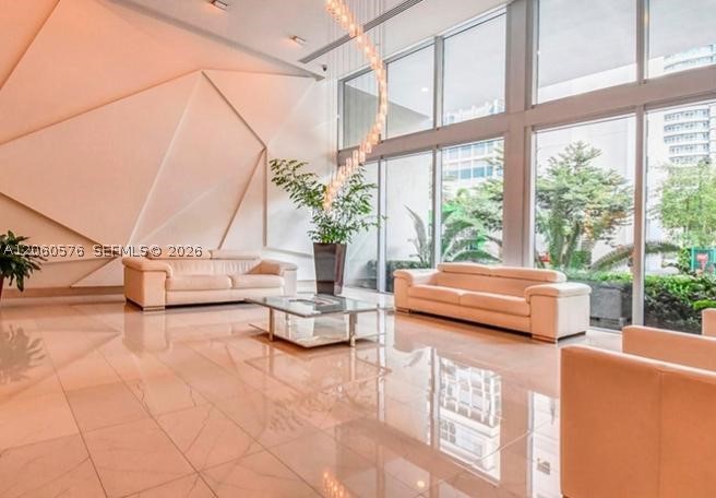 79 SW 12th St #2302-S, Miami FL 33130