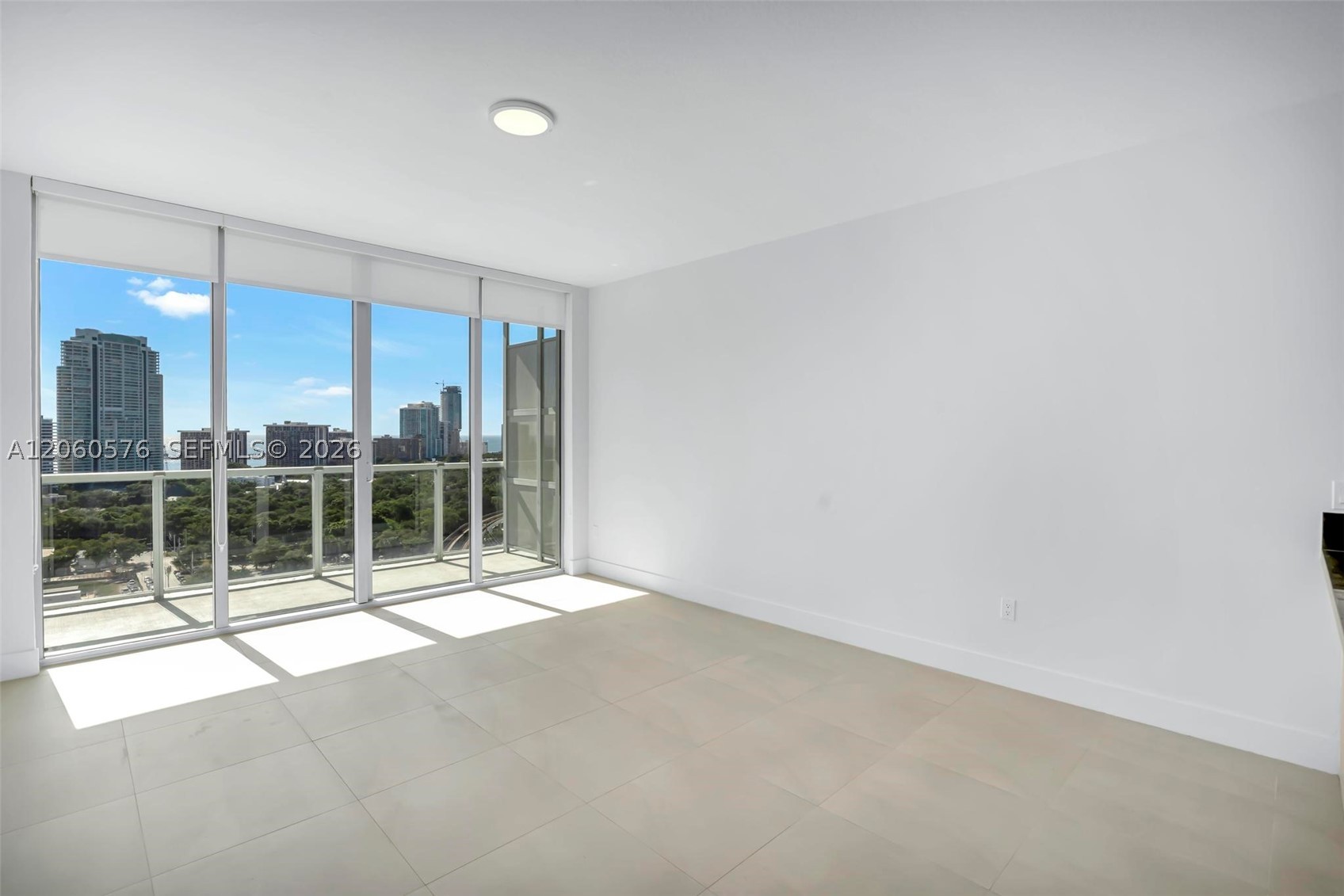 79 SW 12th St #2302-S, Miami FL 33130