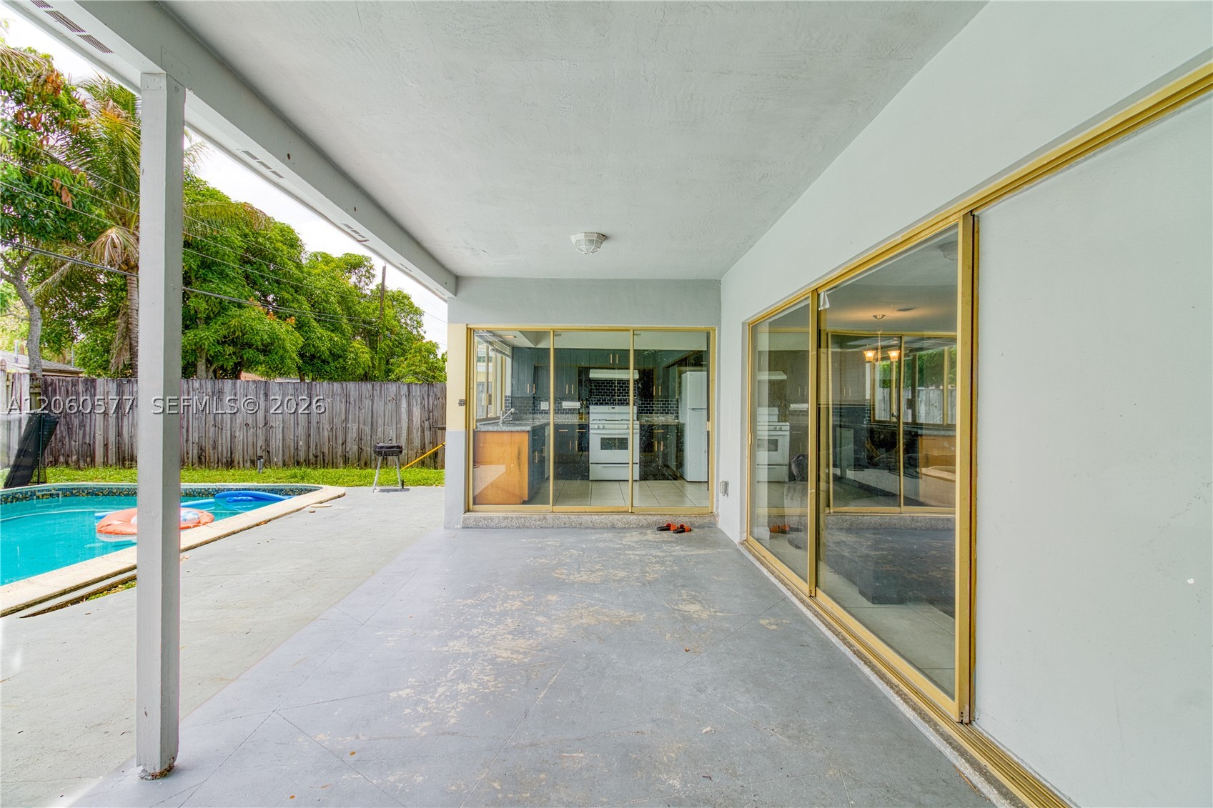 6620 NW 21st Ct, Sunrise FL 33313