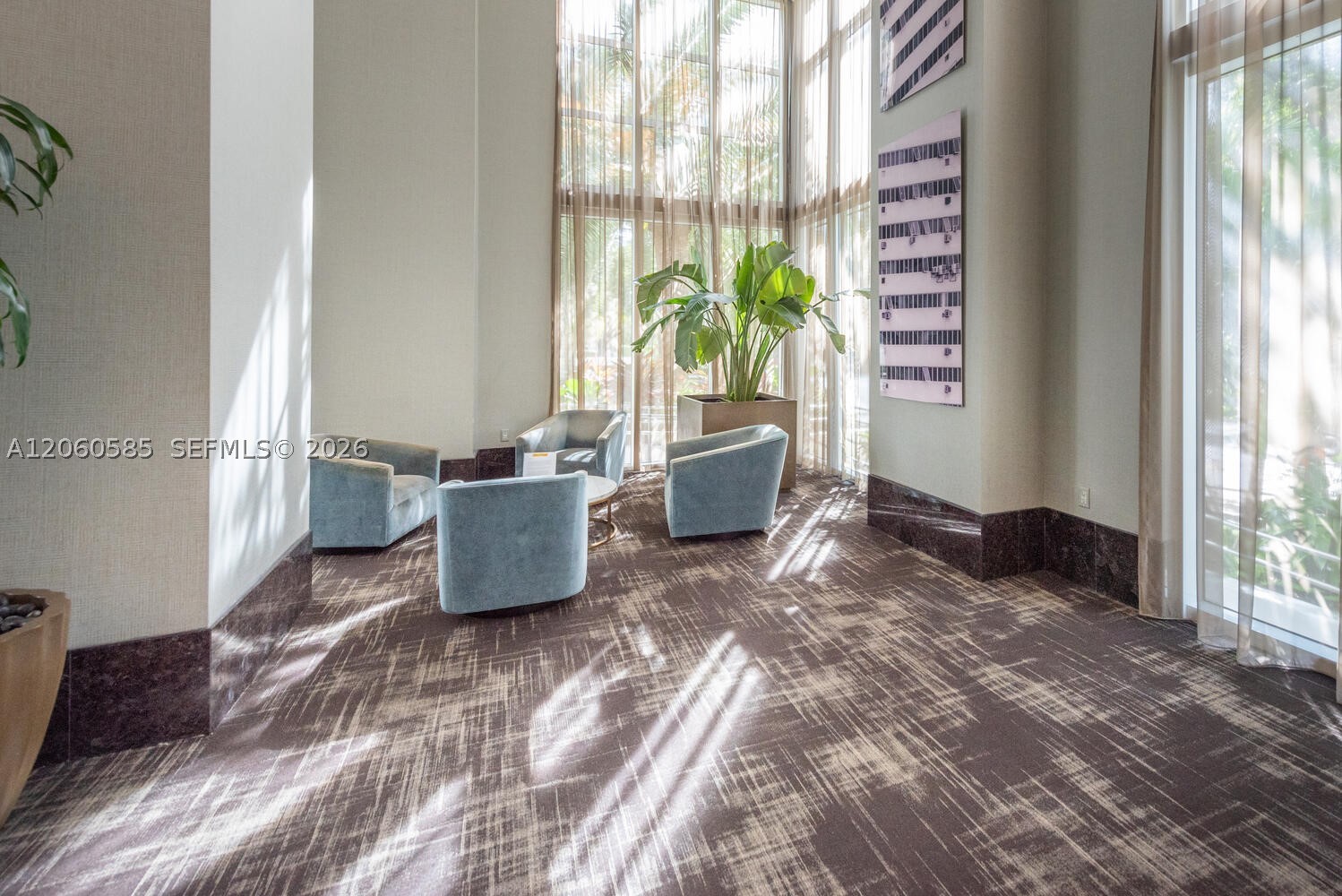 950 Brickell Bay Dr #4801, Miami FL 33131