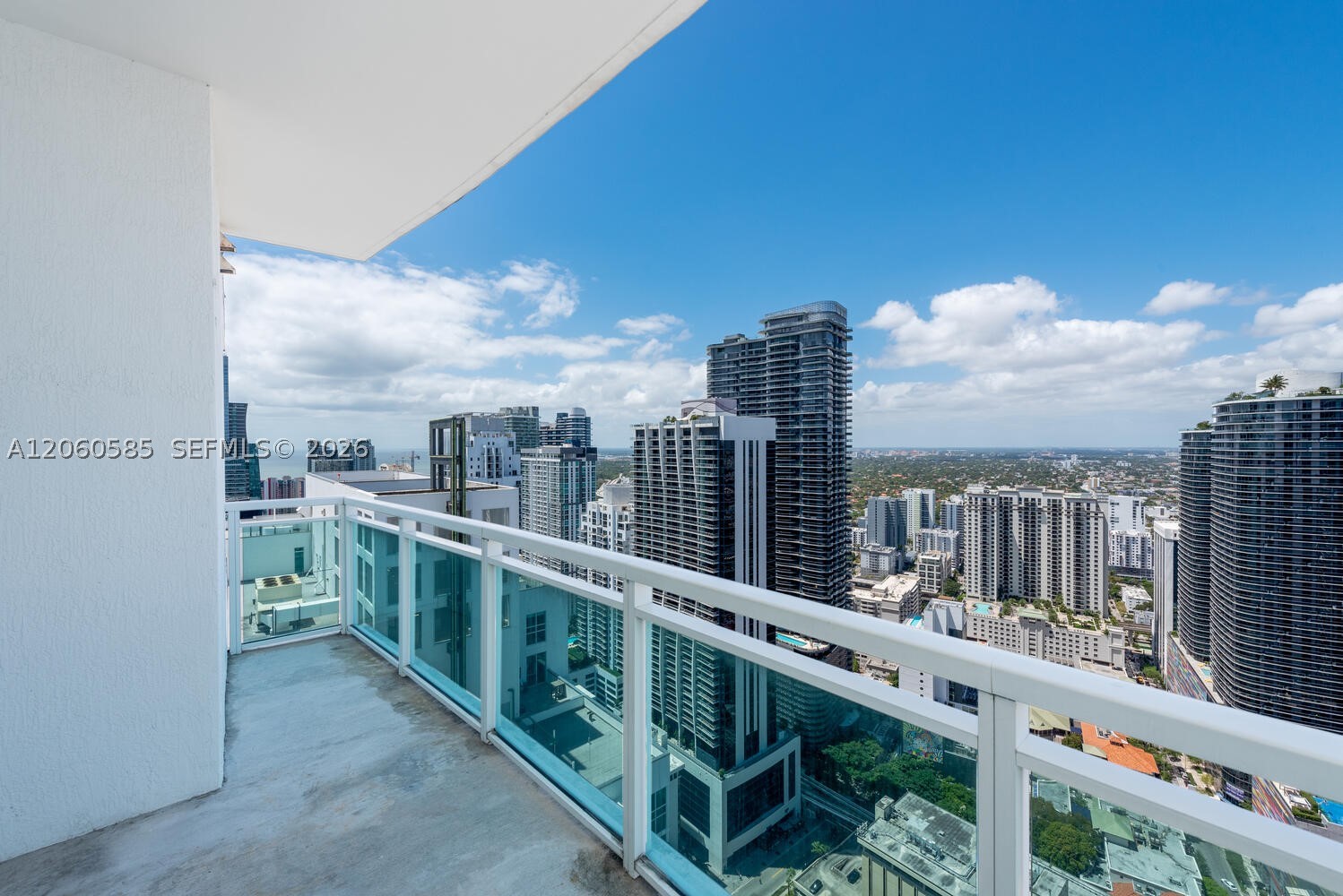 950 Brickell Bay Dr #4801, Miami FL 33131
