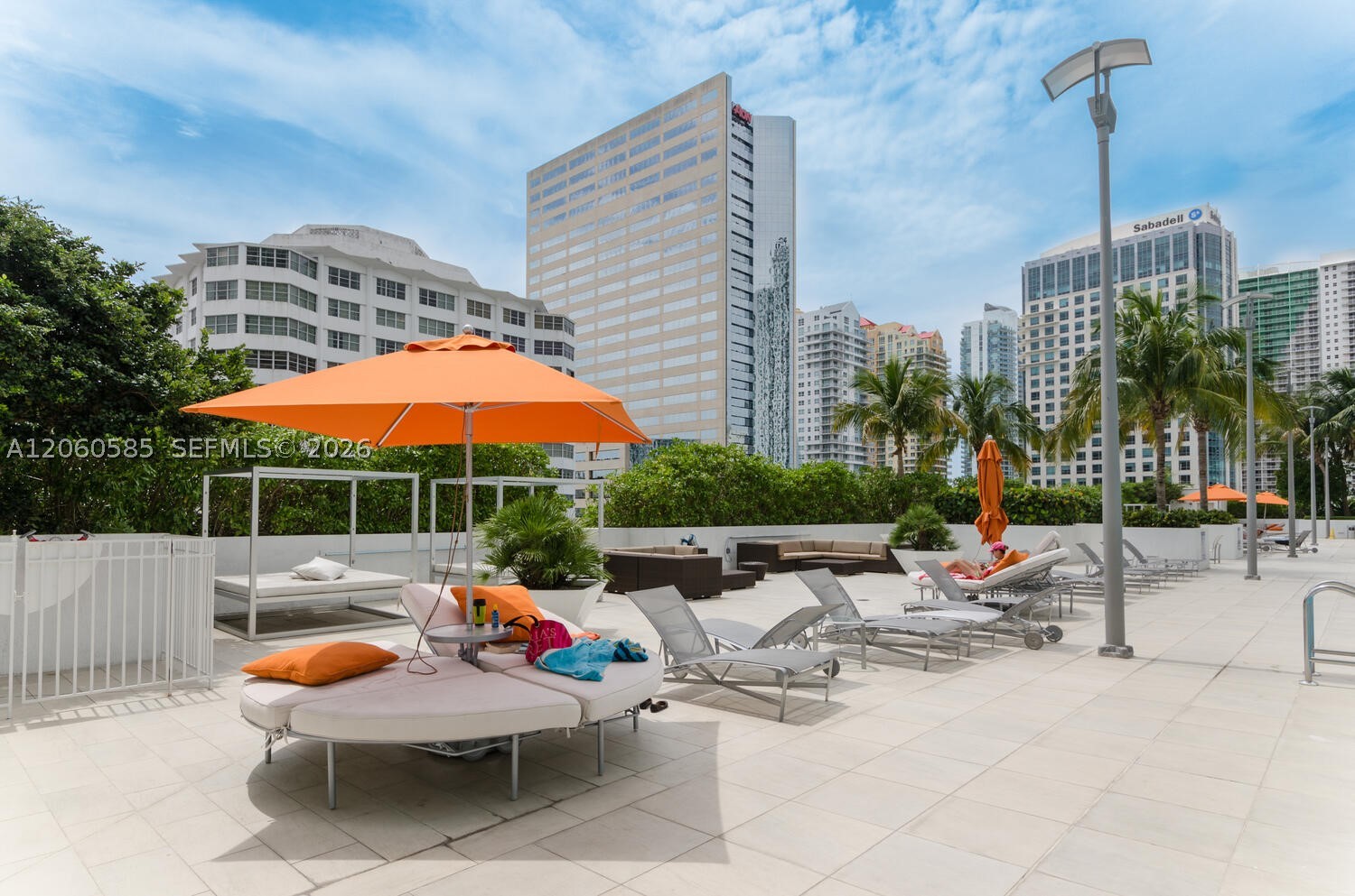 950 Brickell Bay Dr #4801, Miami FL 33131