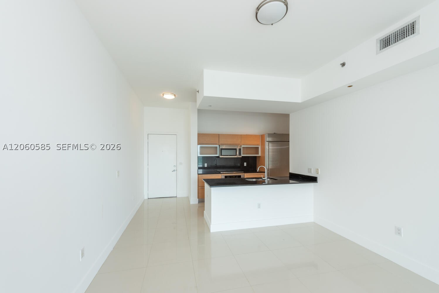 950 Brickell Bay Dr #4801, Miami FL 33131